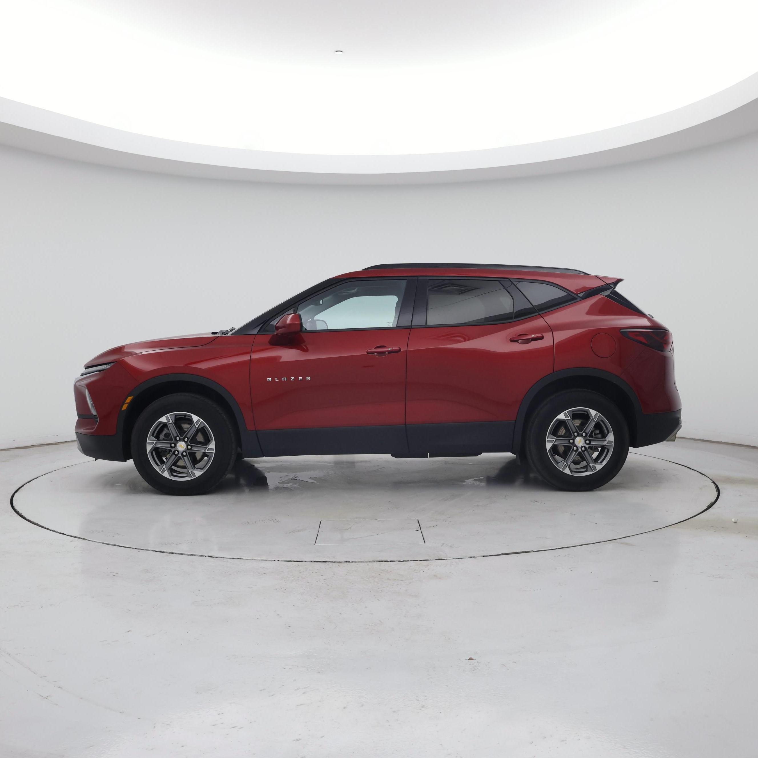 Thumbnail: 2023 Chevrolet Blazer - 3