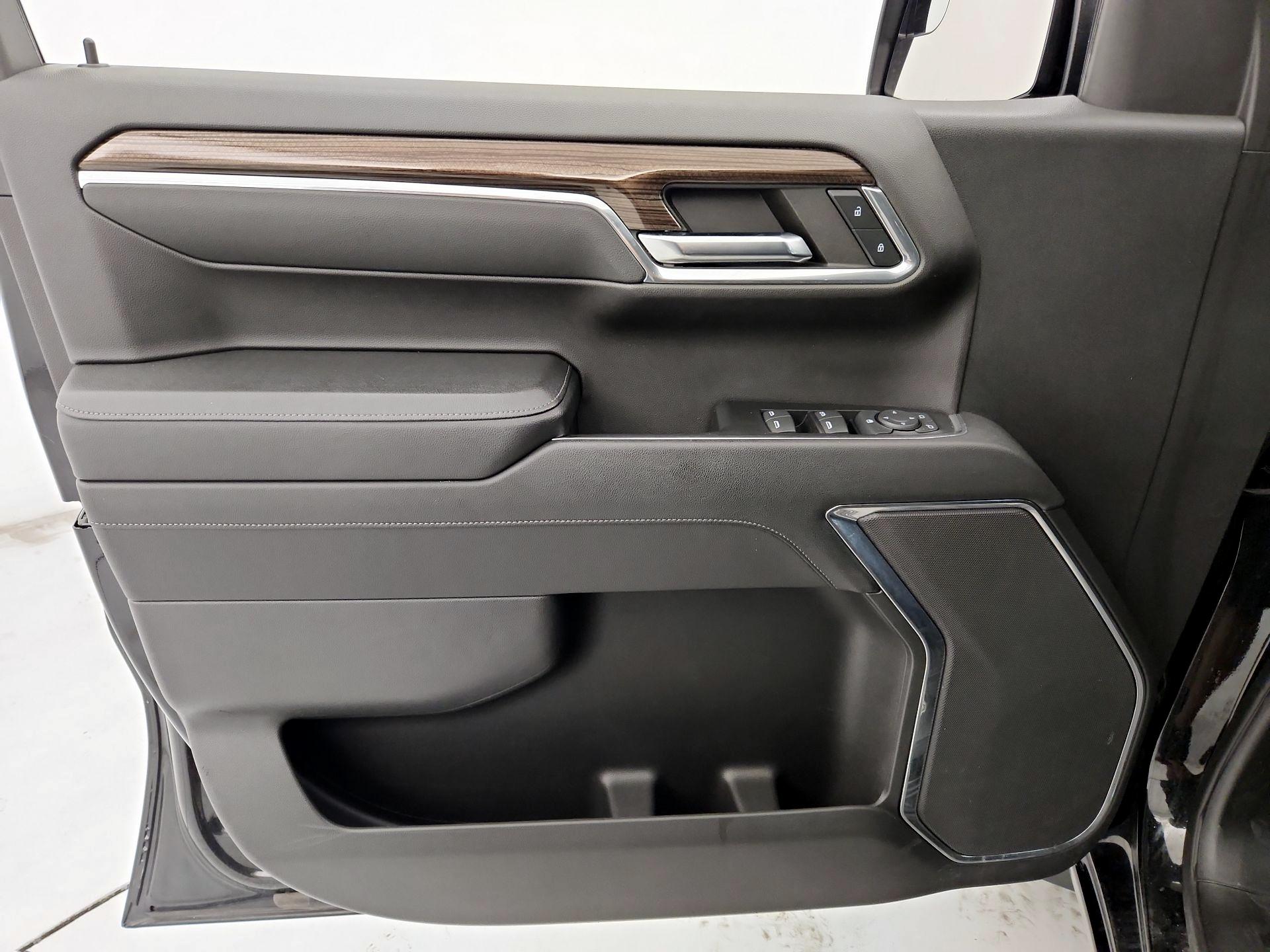Thumbnail: 2023 Chevrolet Silverado 1500 - 12