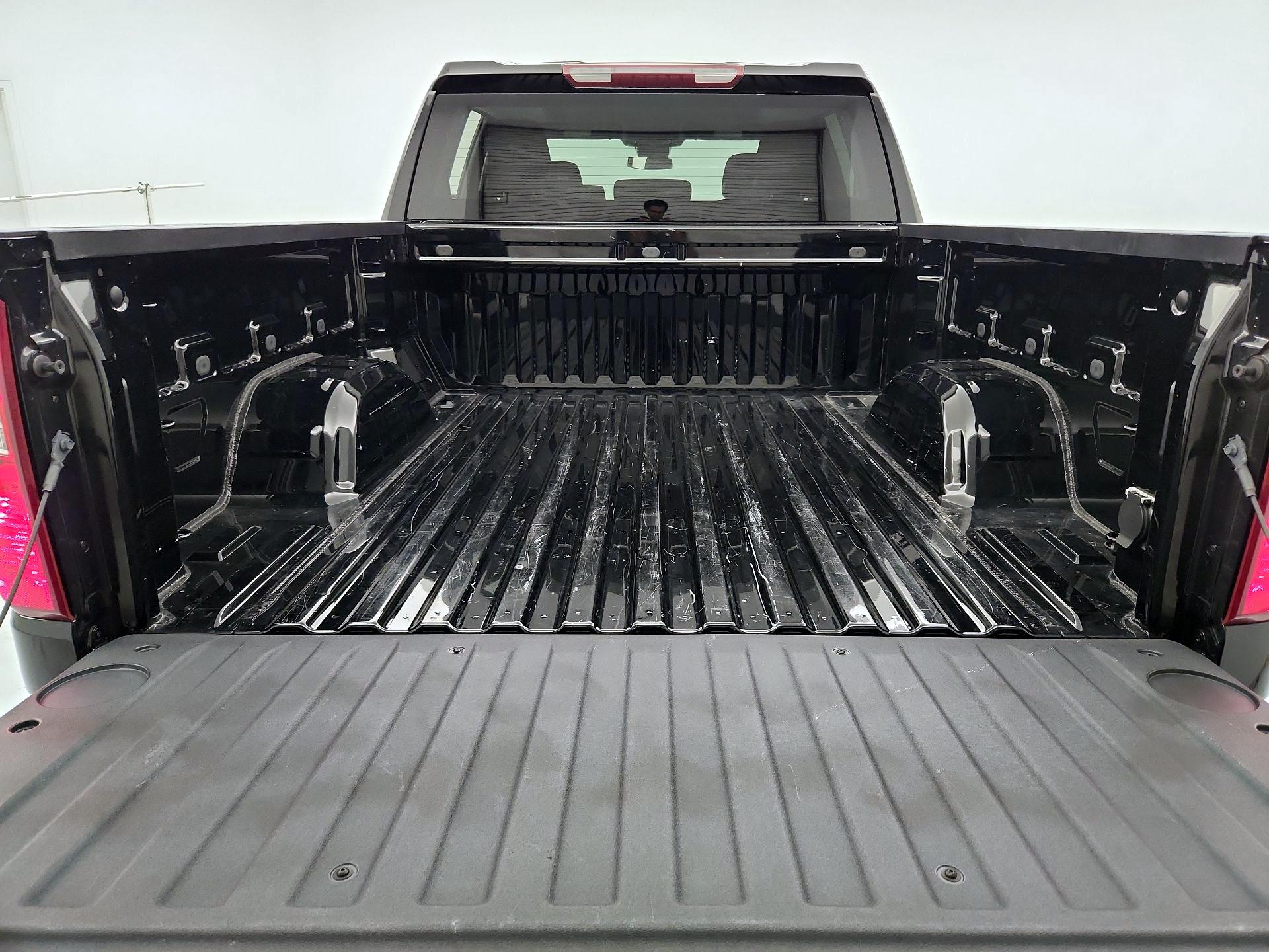 Thumbnail: 2023 Chevrolet Silverado 1500 - 20