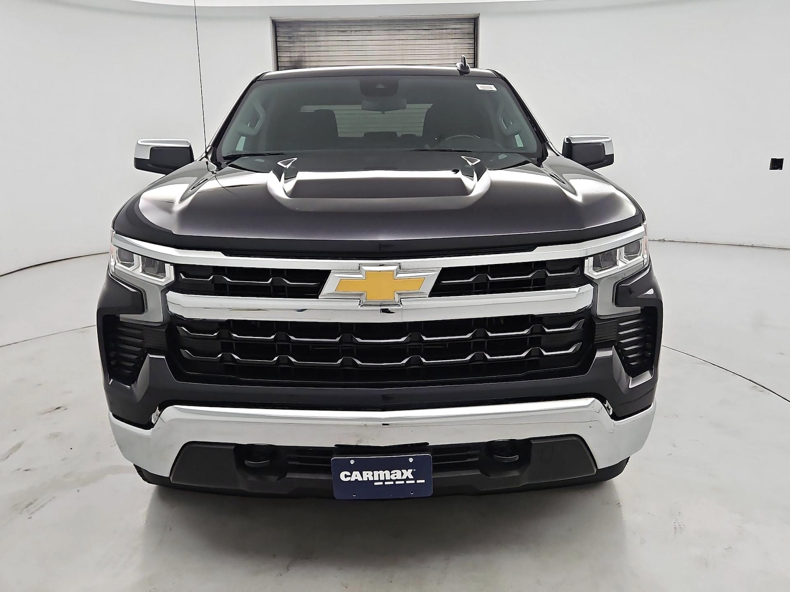 2023 Chevrolet Silverado 1500 LT - Photo 2