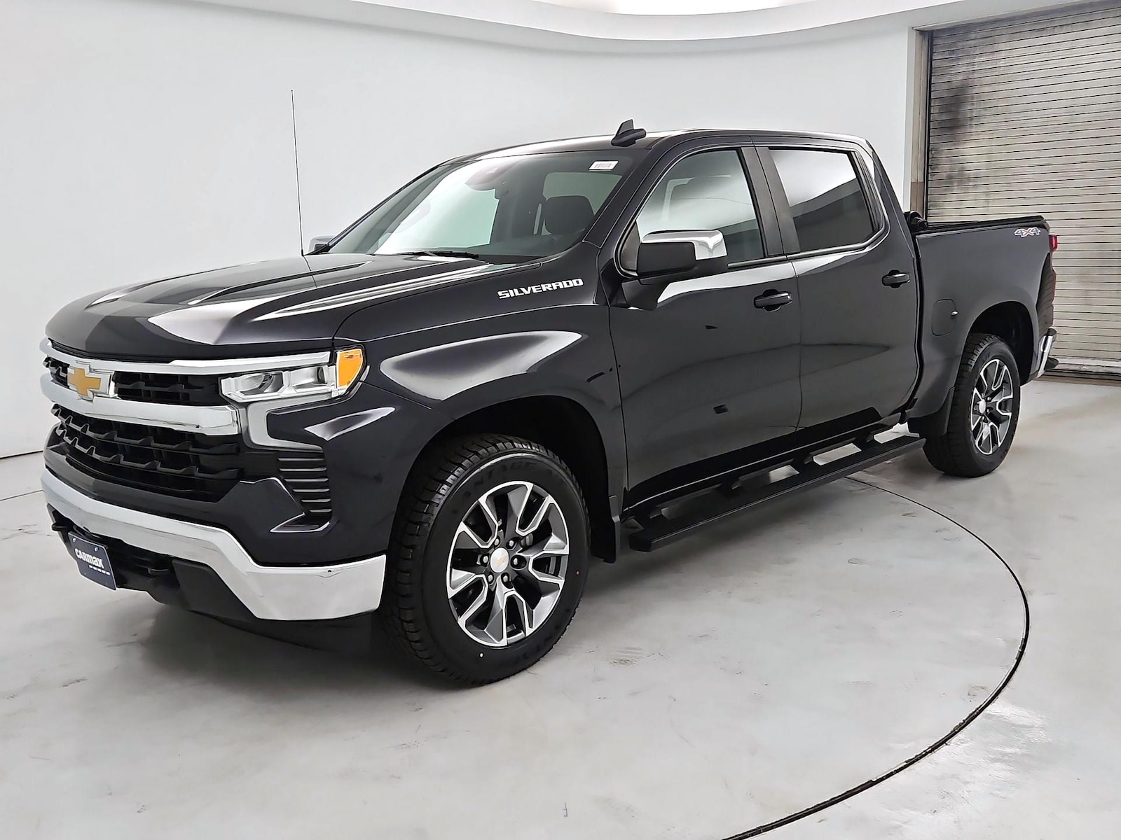 2023 Chevrolet Silverado 1500 LT - Photo 3