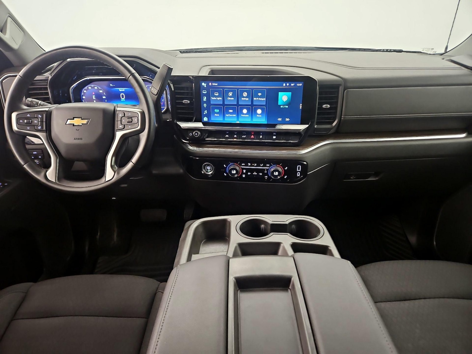 2023 Chevrolet Silverado 1500 LT - Photo 8