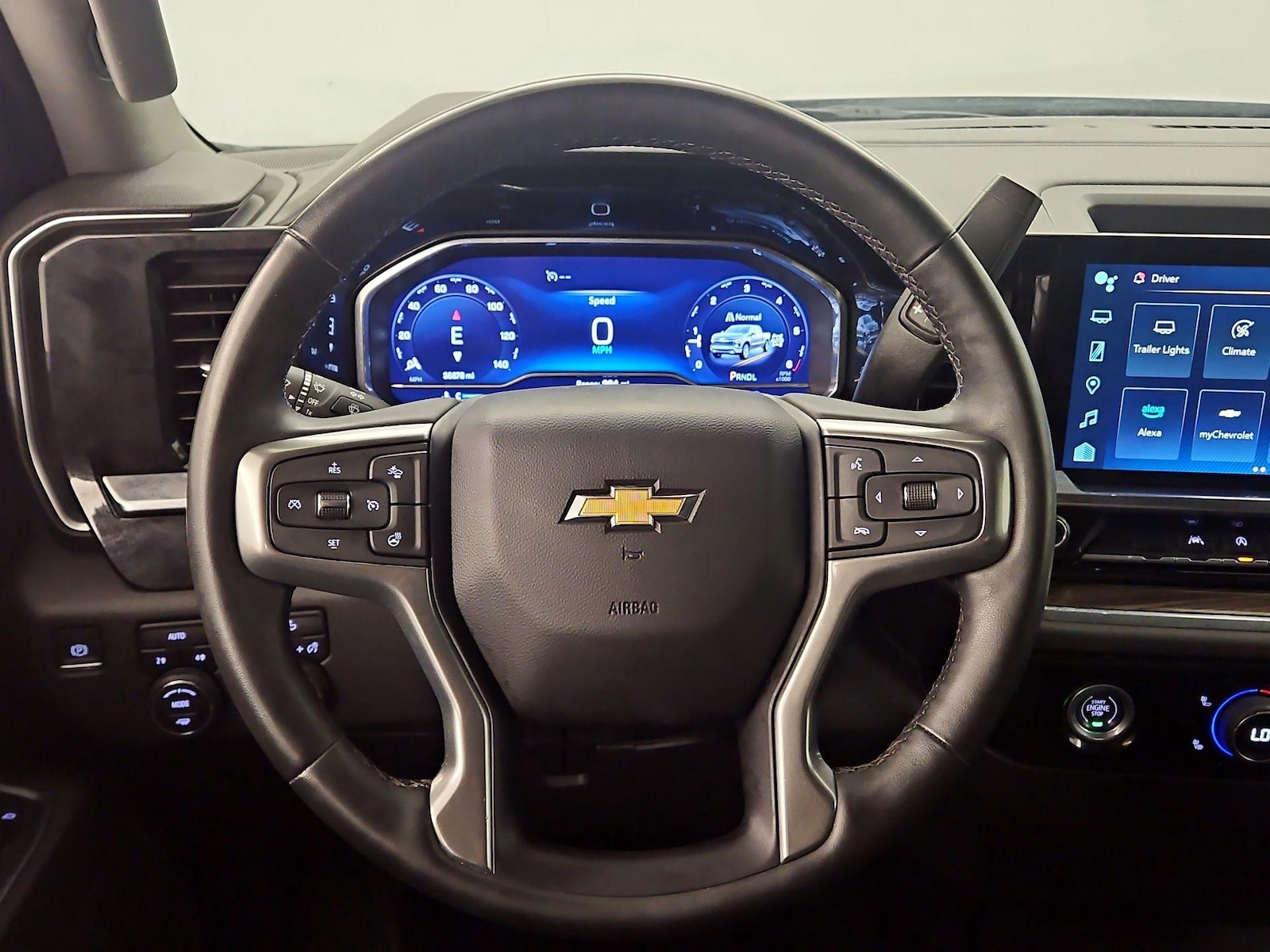 2023 Chevrolet Silverado 1500 LT - Photo 9