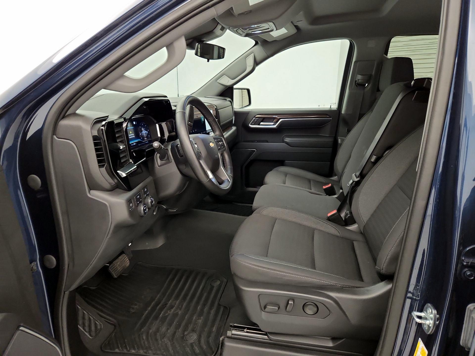 Thumbnail: 2023 Chevrolet Silverado 1500 - 11