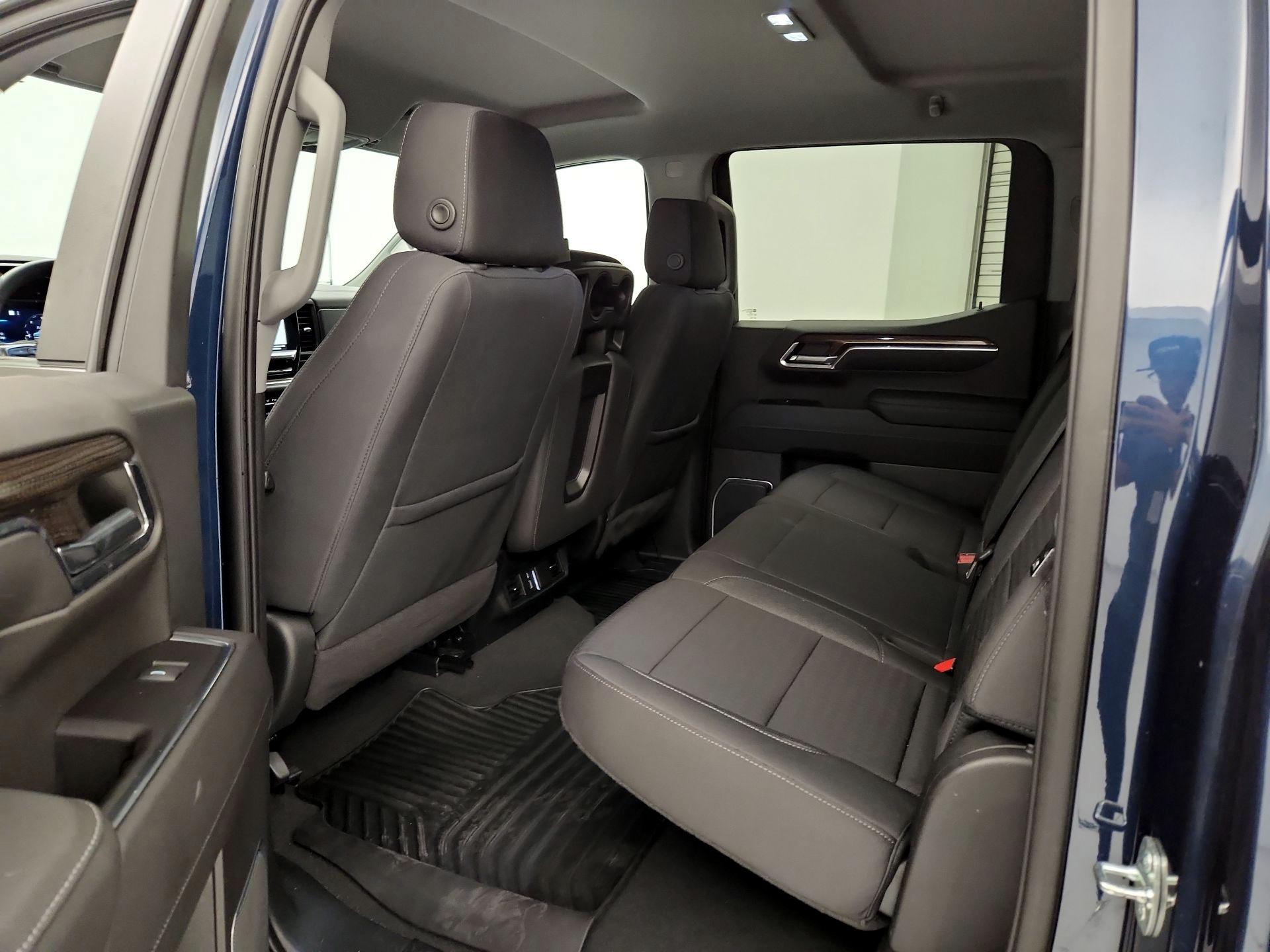 Thumbnail: 2023 Chevrolet Silverado 1500 - 19