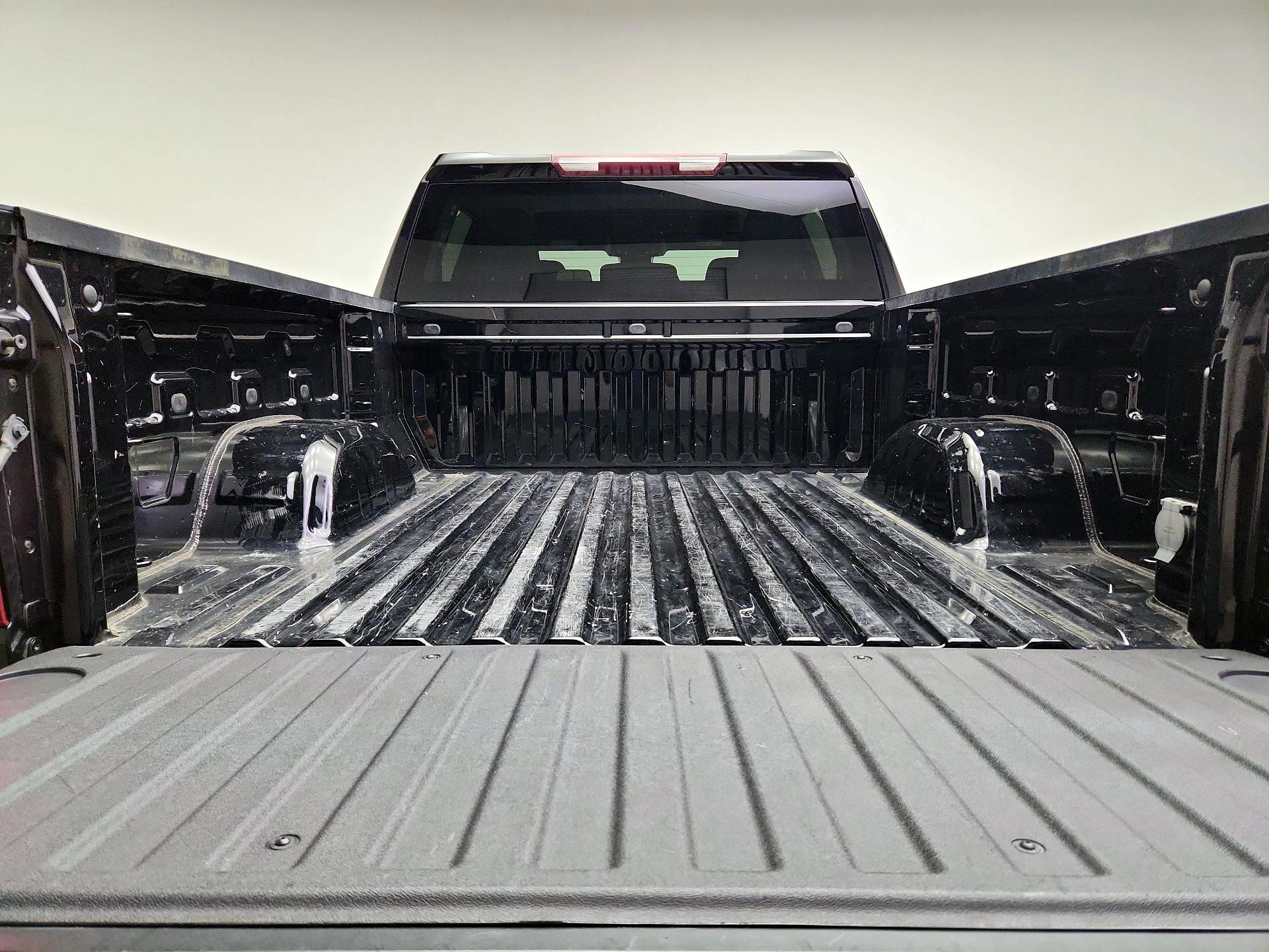 Thumbnail: 2023 Chevrolet Silverado 1500 - 20