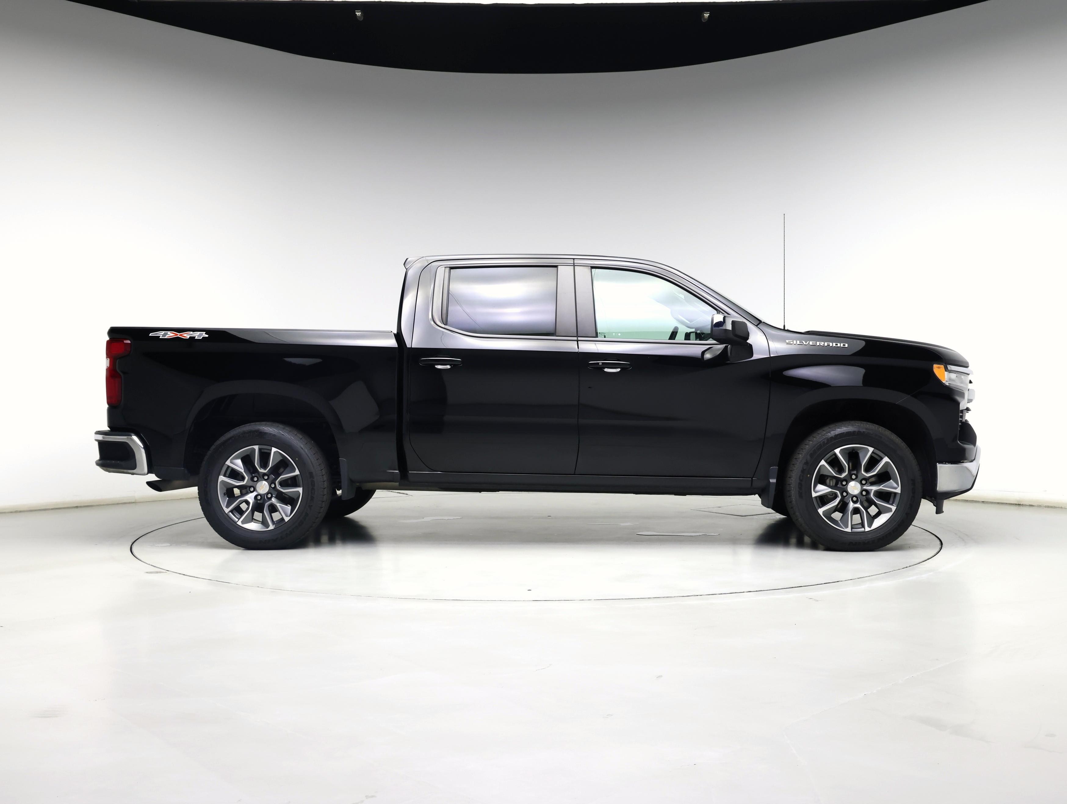 Thumbnail: 2023 Chevrolet Silverado 1500 - 7