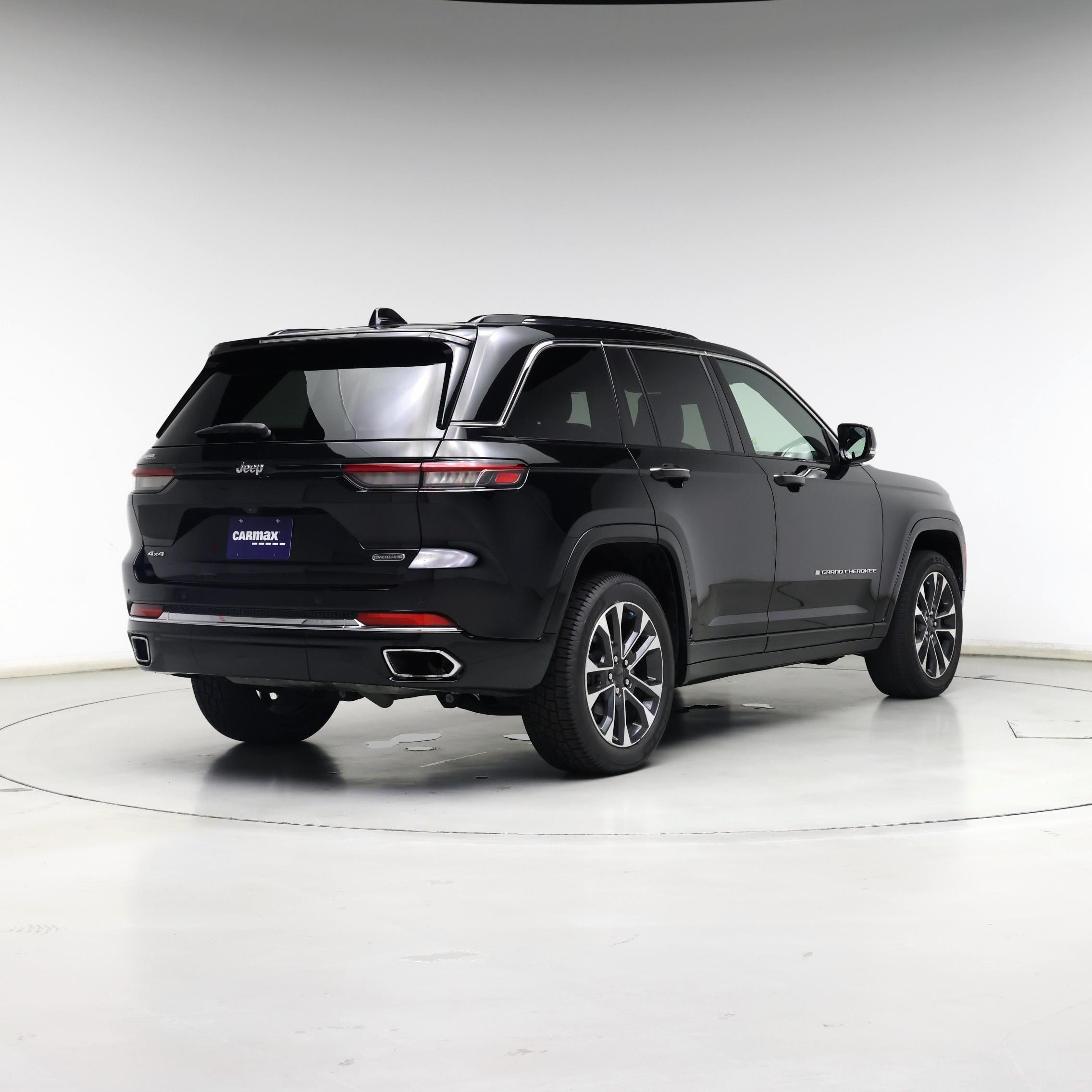 Thumbnail: 2022 Jeep Grand Cherokee - 8