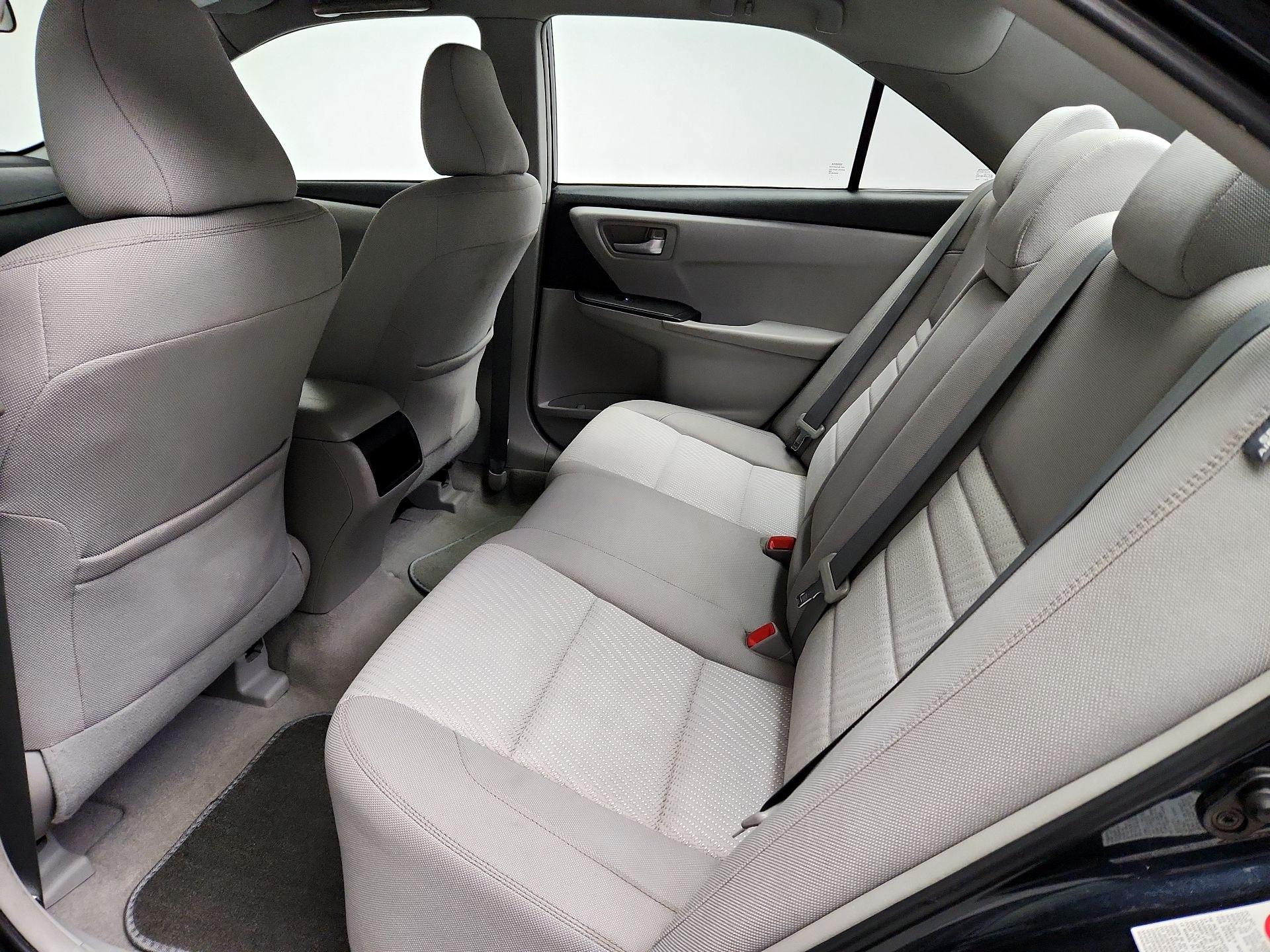 Thumbnail: 2015 Toyota Camry - 19