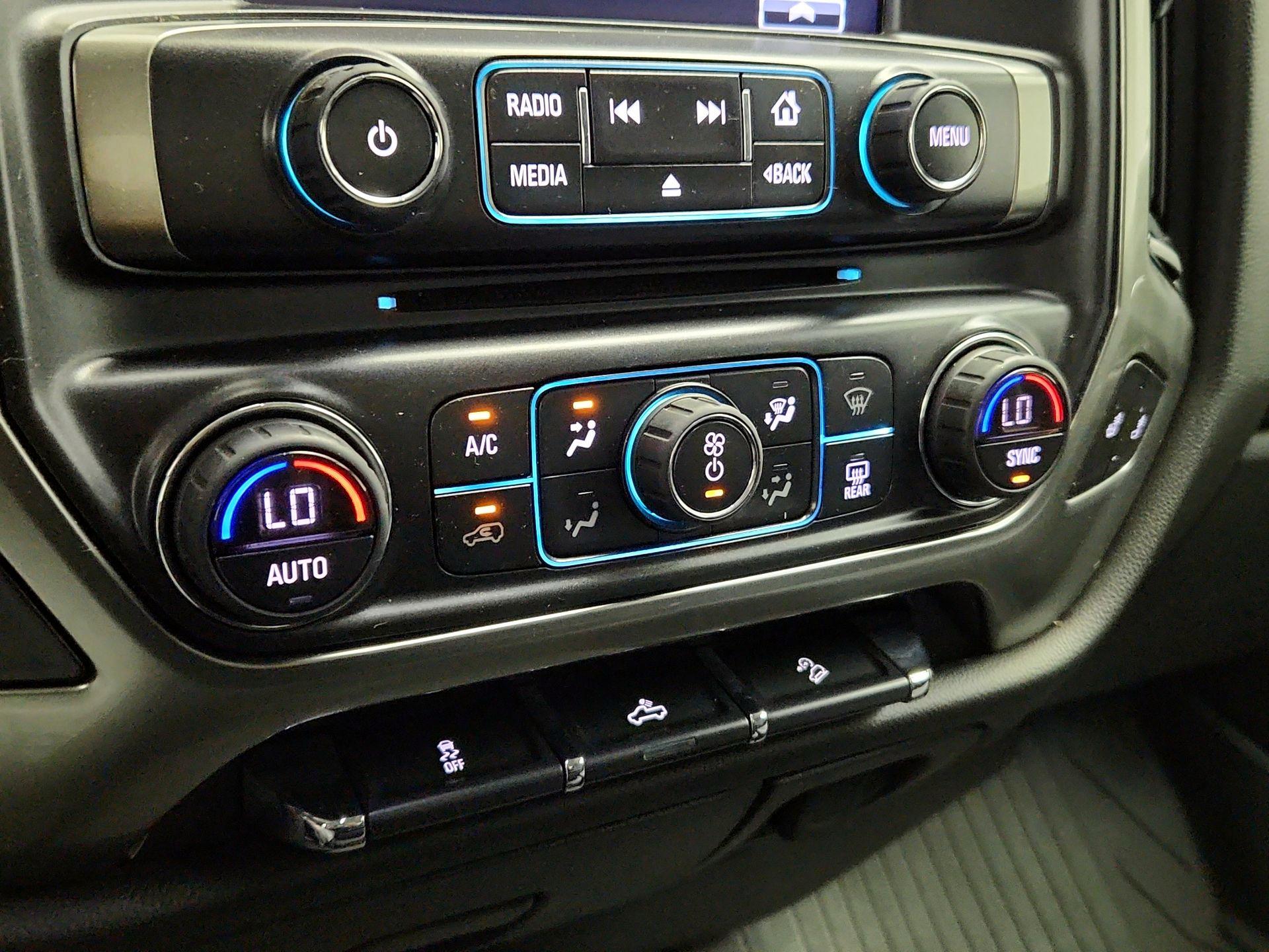 Thumbnail: 2019 Chevrolet Silverado 1500 - 16
