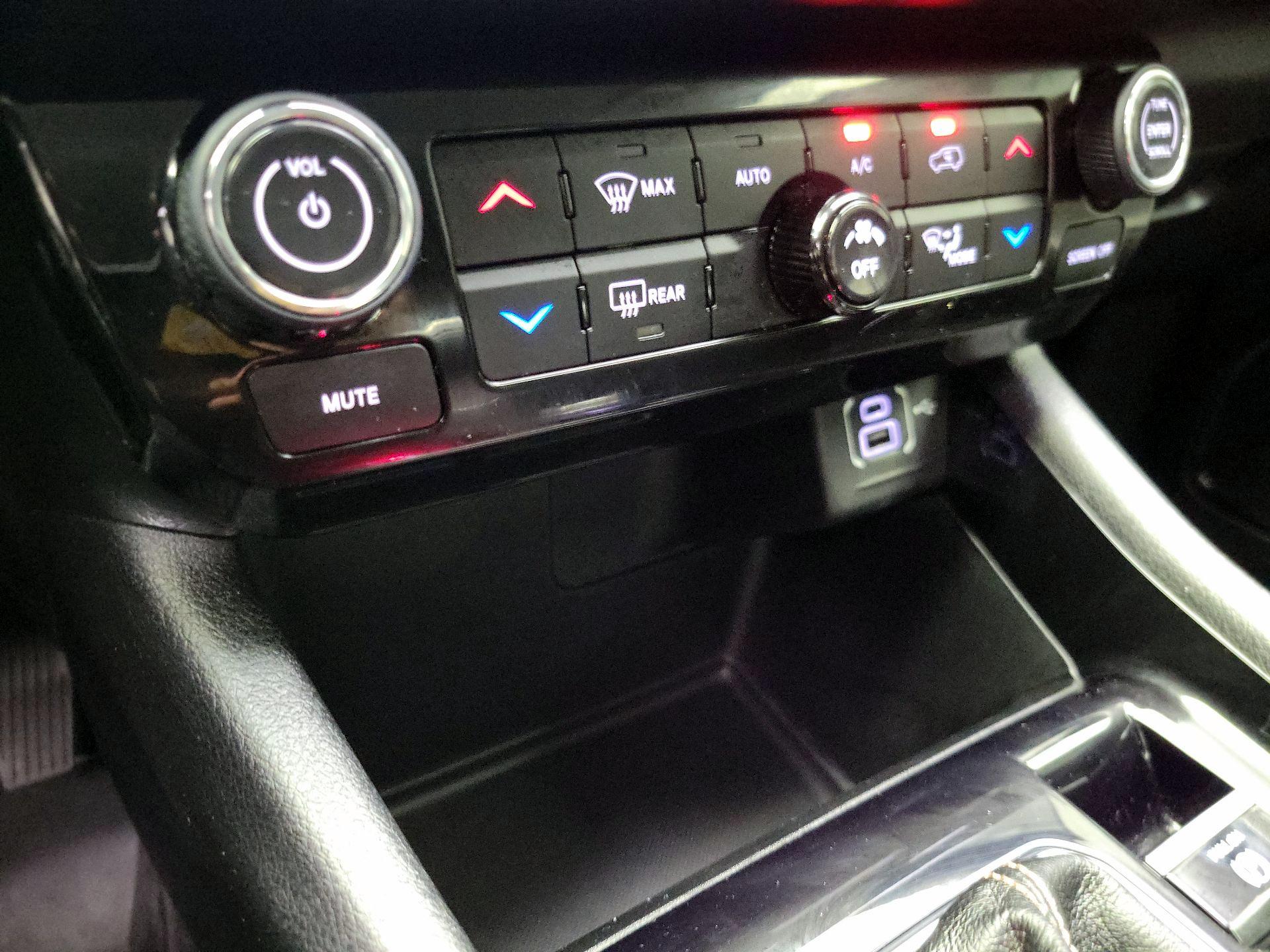 Thumbnail: 2022 Jeep Compass - 16