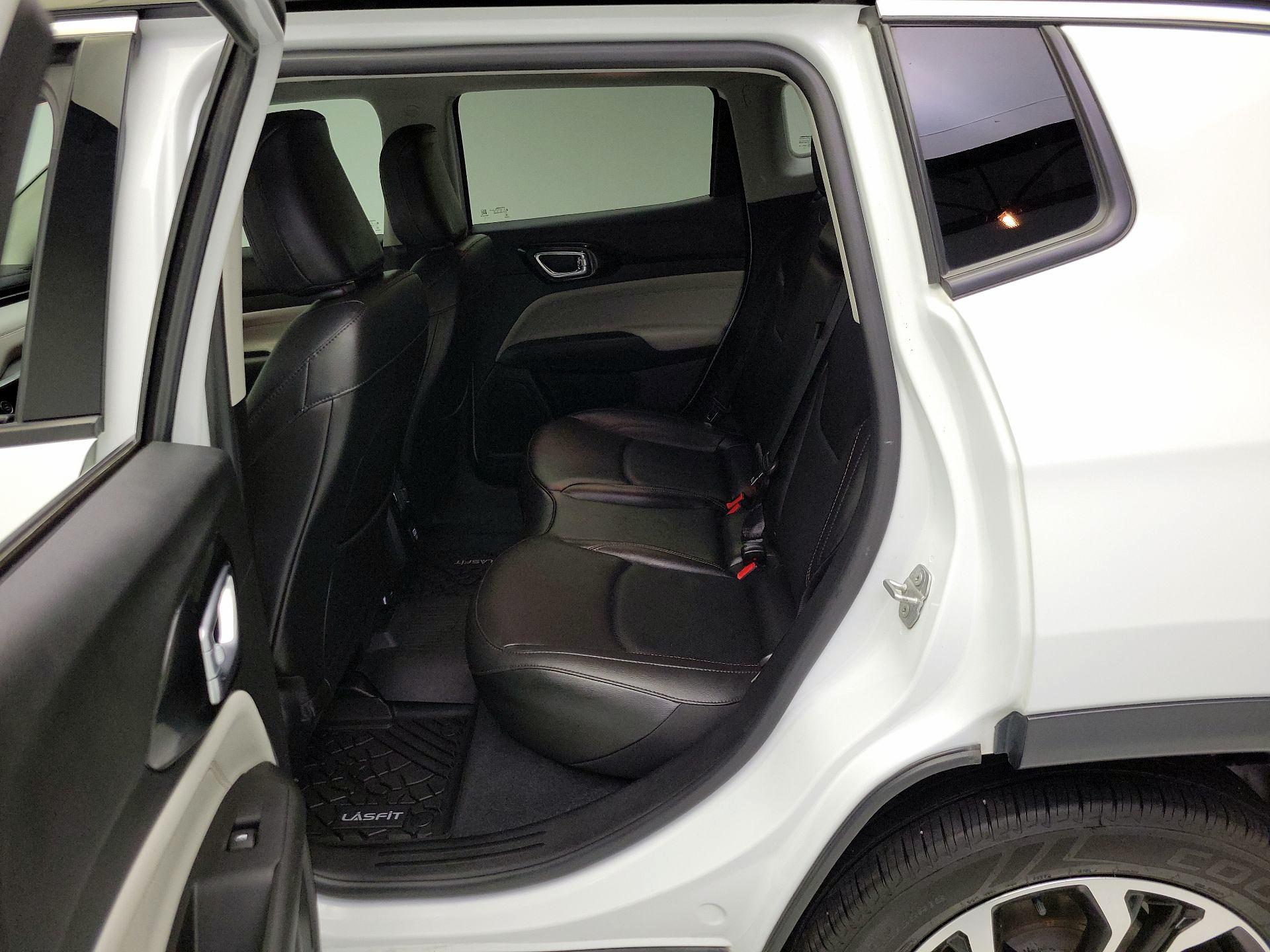 Thumbnail: 2022 Jeep Compass - 19
