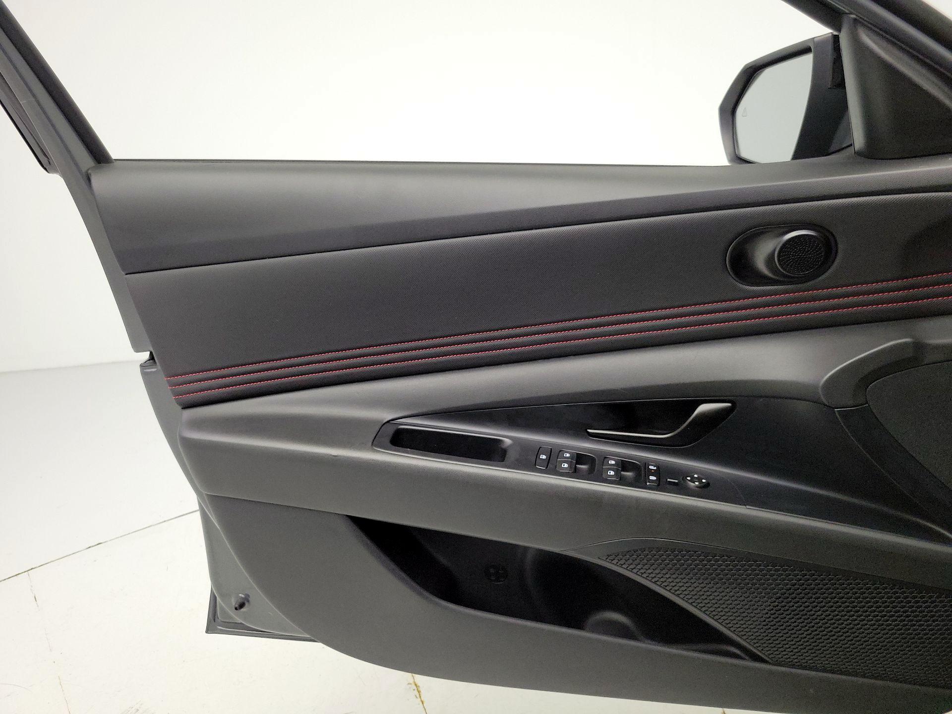 Thumbnail: 2025 Hyundai Elantra - 12