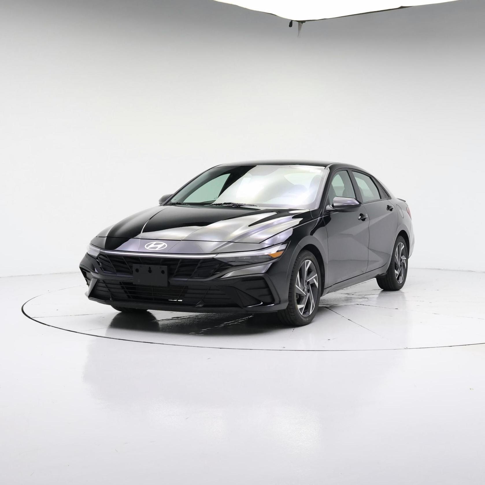 Thumbnail: 2025 Hyundai Elantra - 4