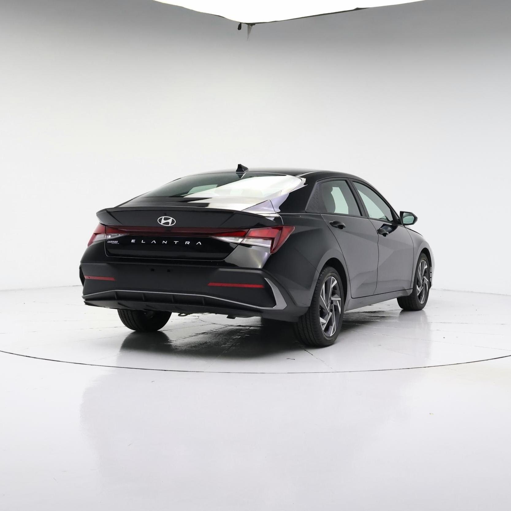 Thumbnail: 2025 Hyundai Elantra - 8