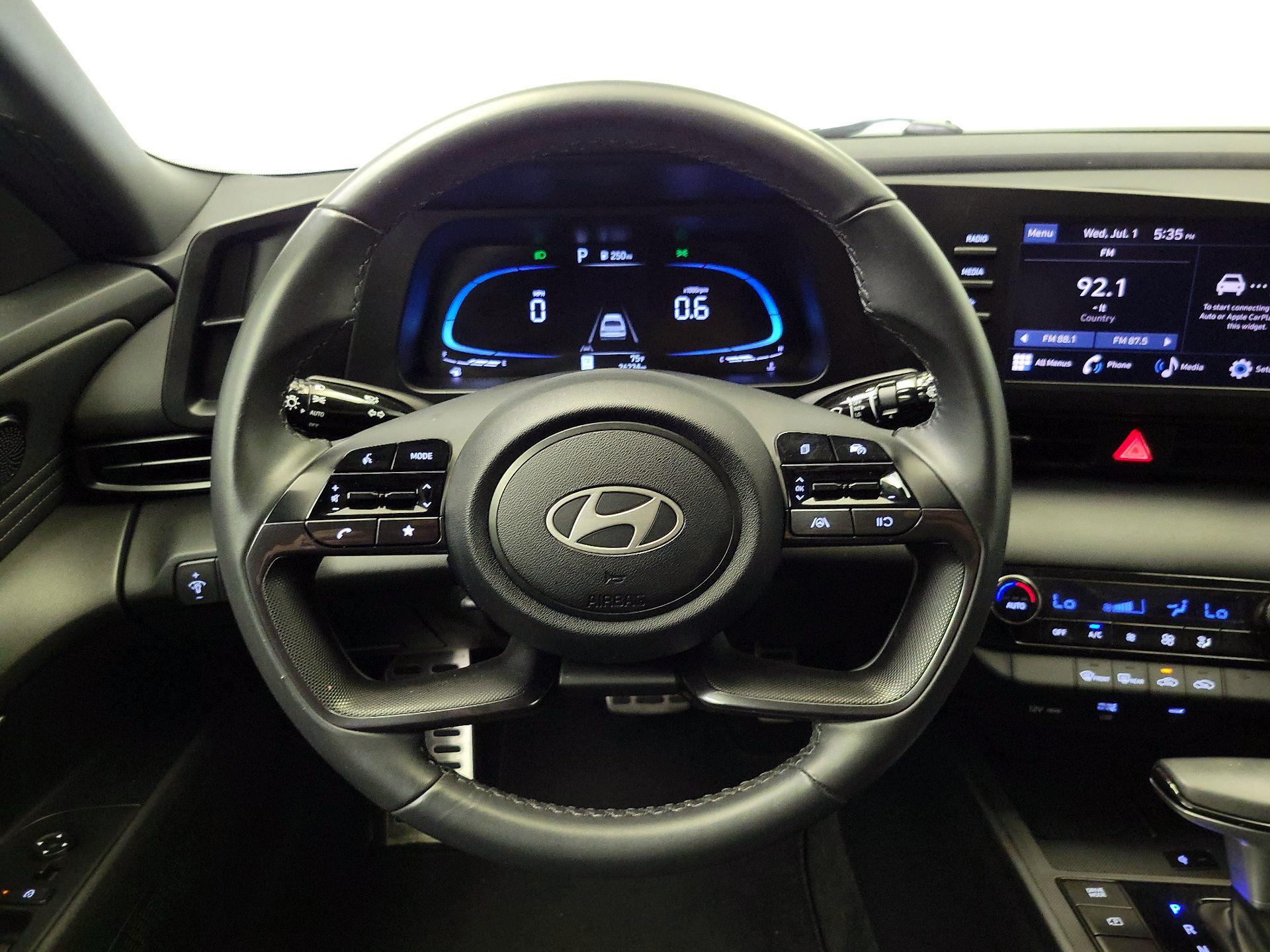 Thumbnail: 2025 Hyundai Elantra - 10