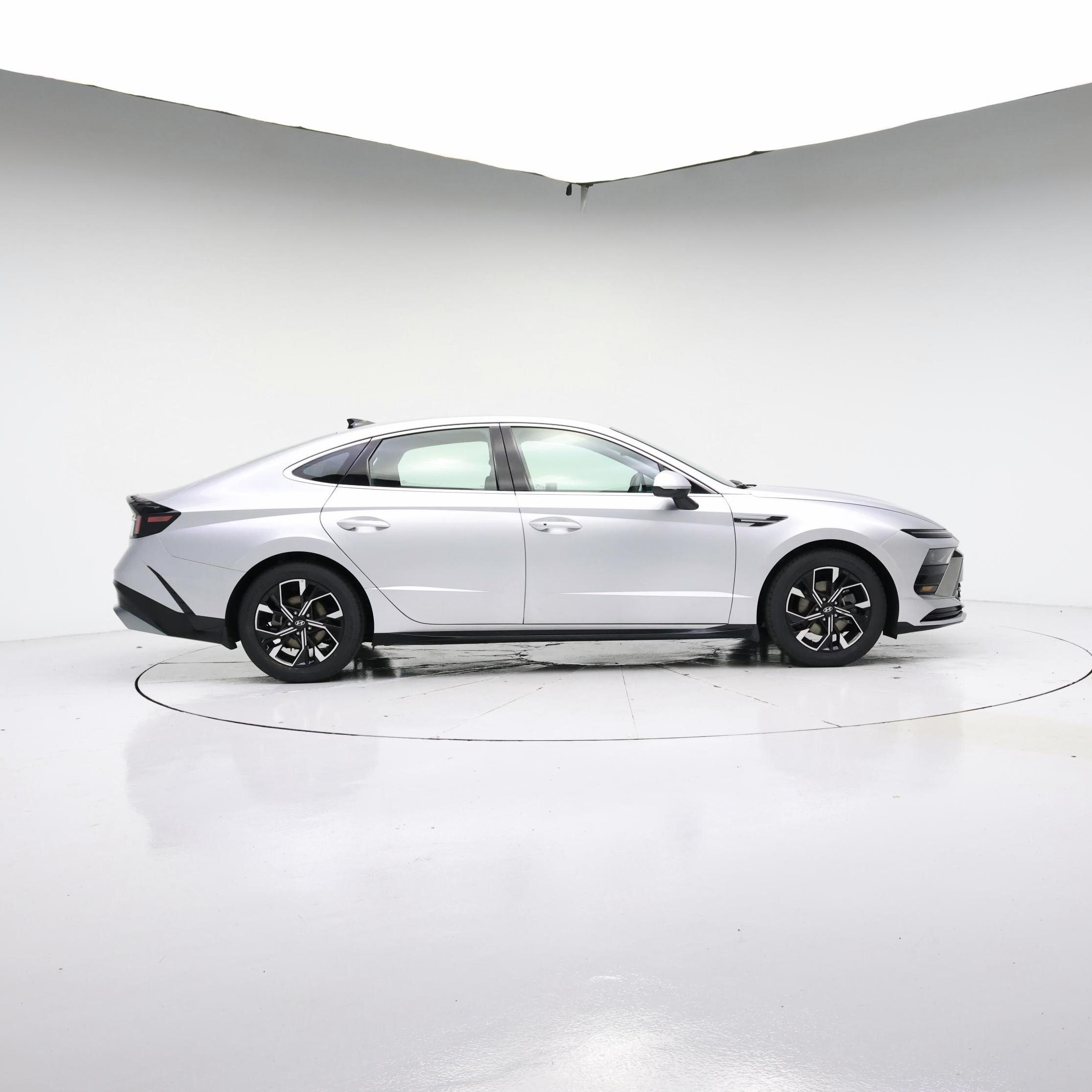 Thumbnail: 2024 Hyundai Sonata - 3
