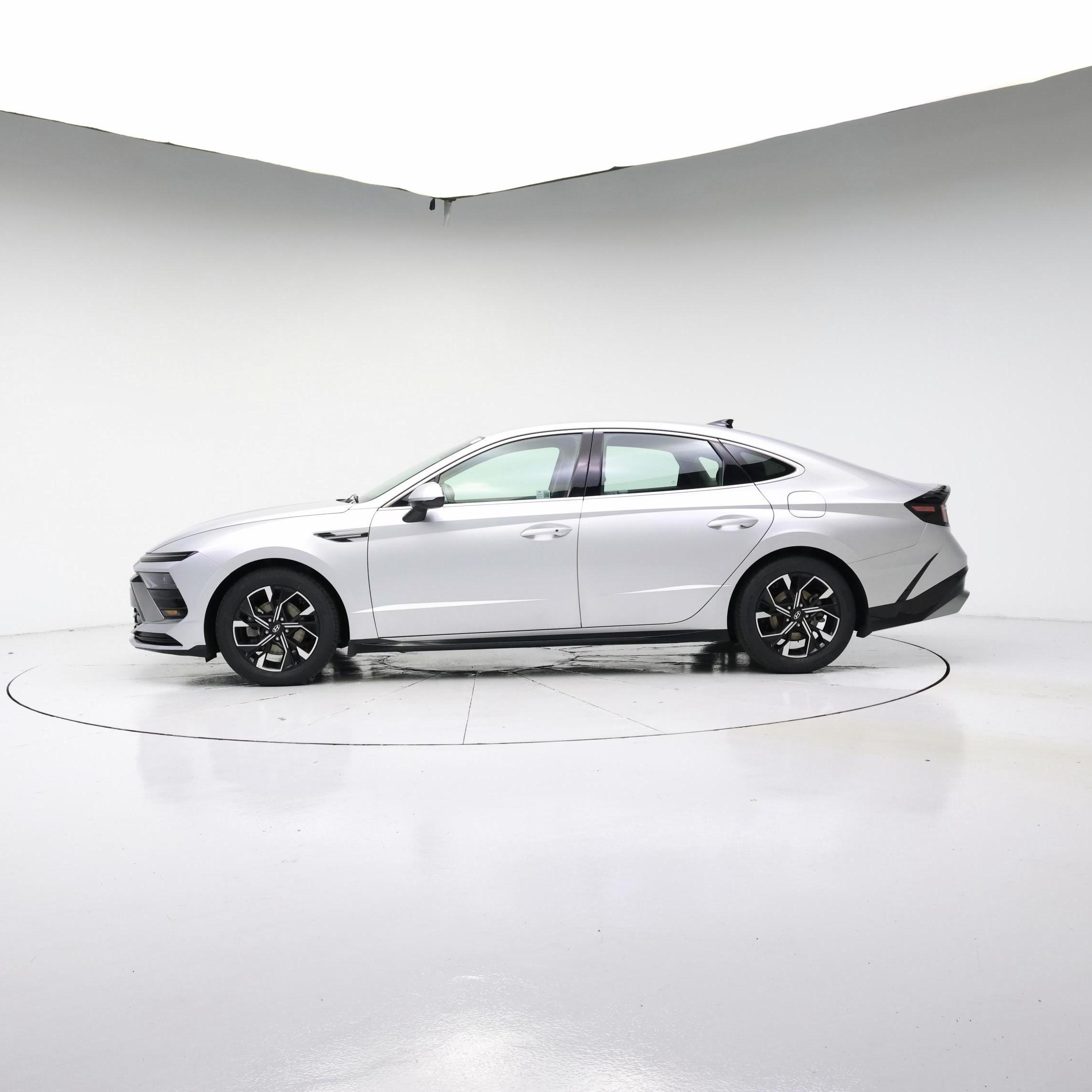 Thumbnail: 2024 Hyundai Sonata - 7