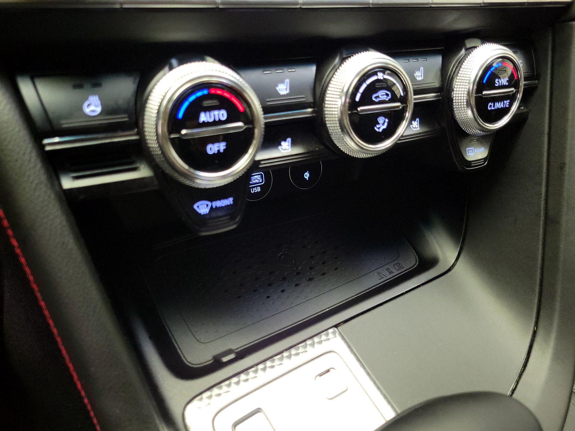 Thumbnail: 2023 Genesis G70 - 17