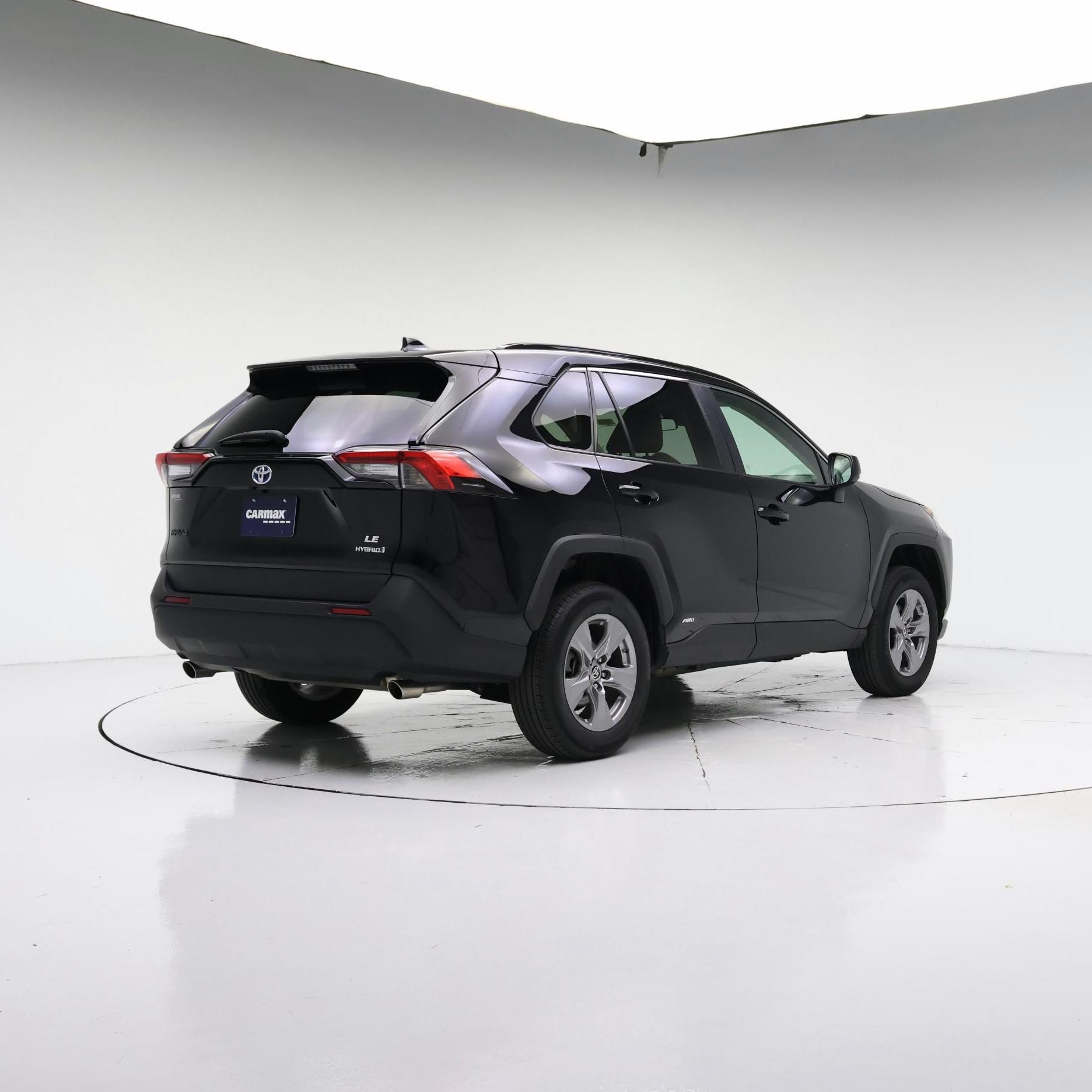 Thumbnail: 2022 Toyota RAV4 - 8