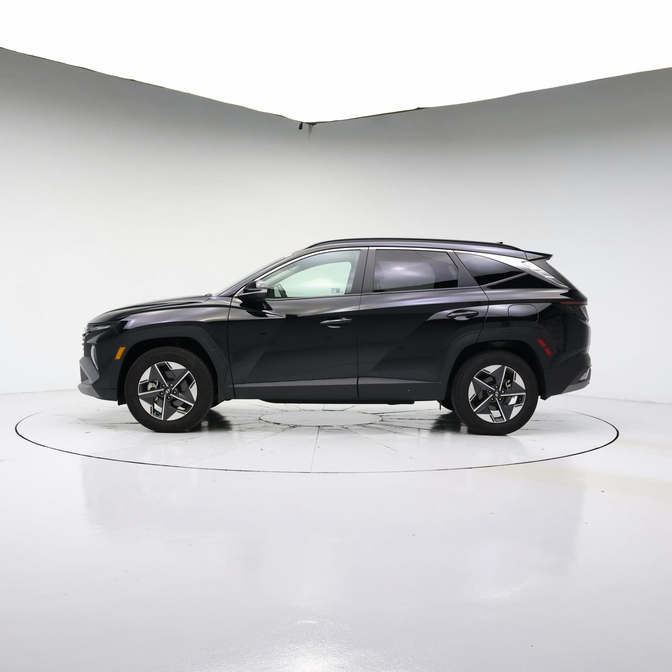 Thumbnail: 2025 Hyundai Tucson - 3