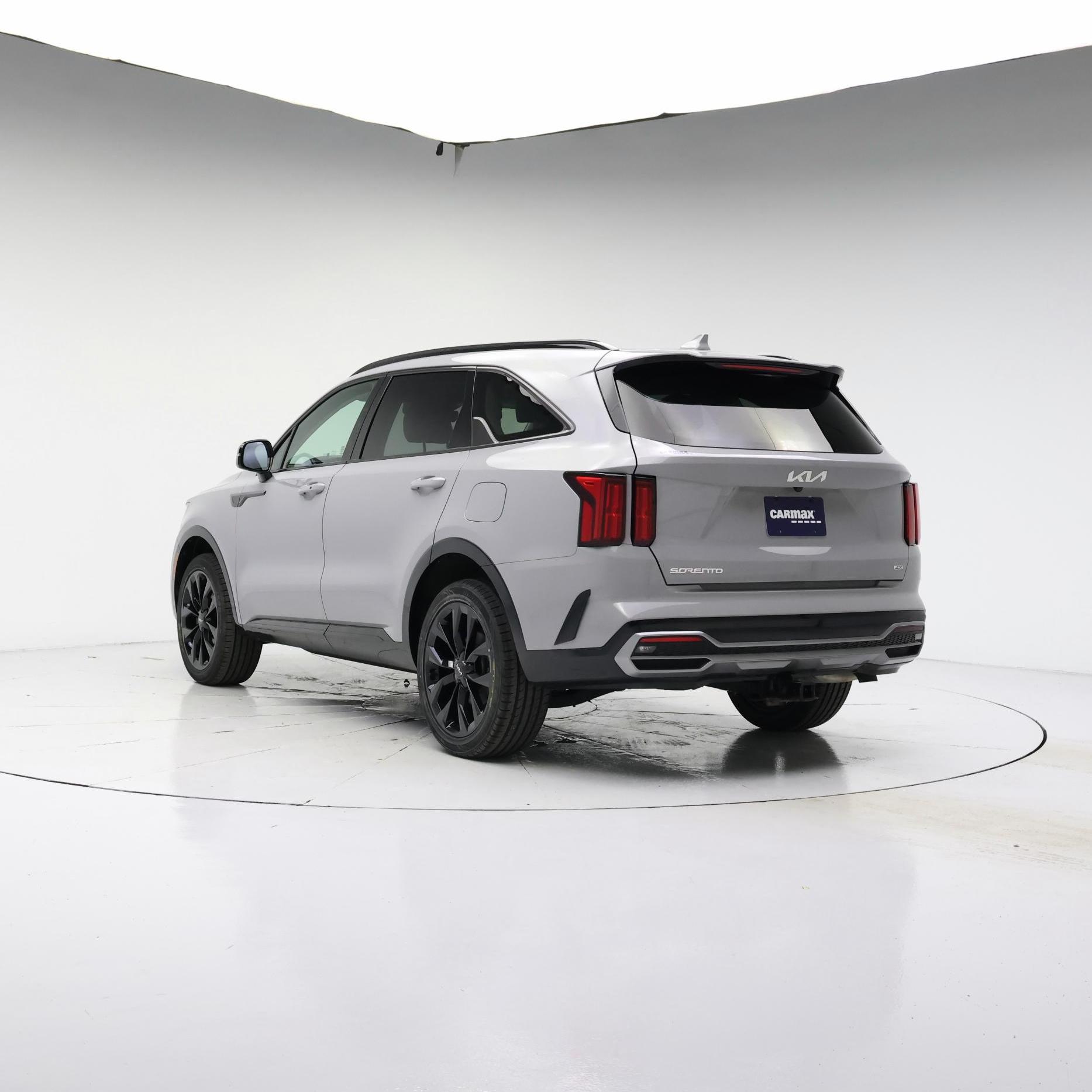 Thumbnail: 2023 Kia Sorento - 2
