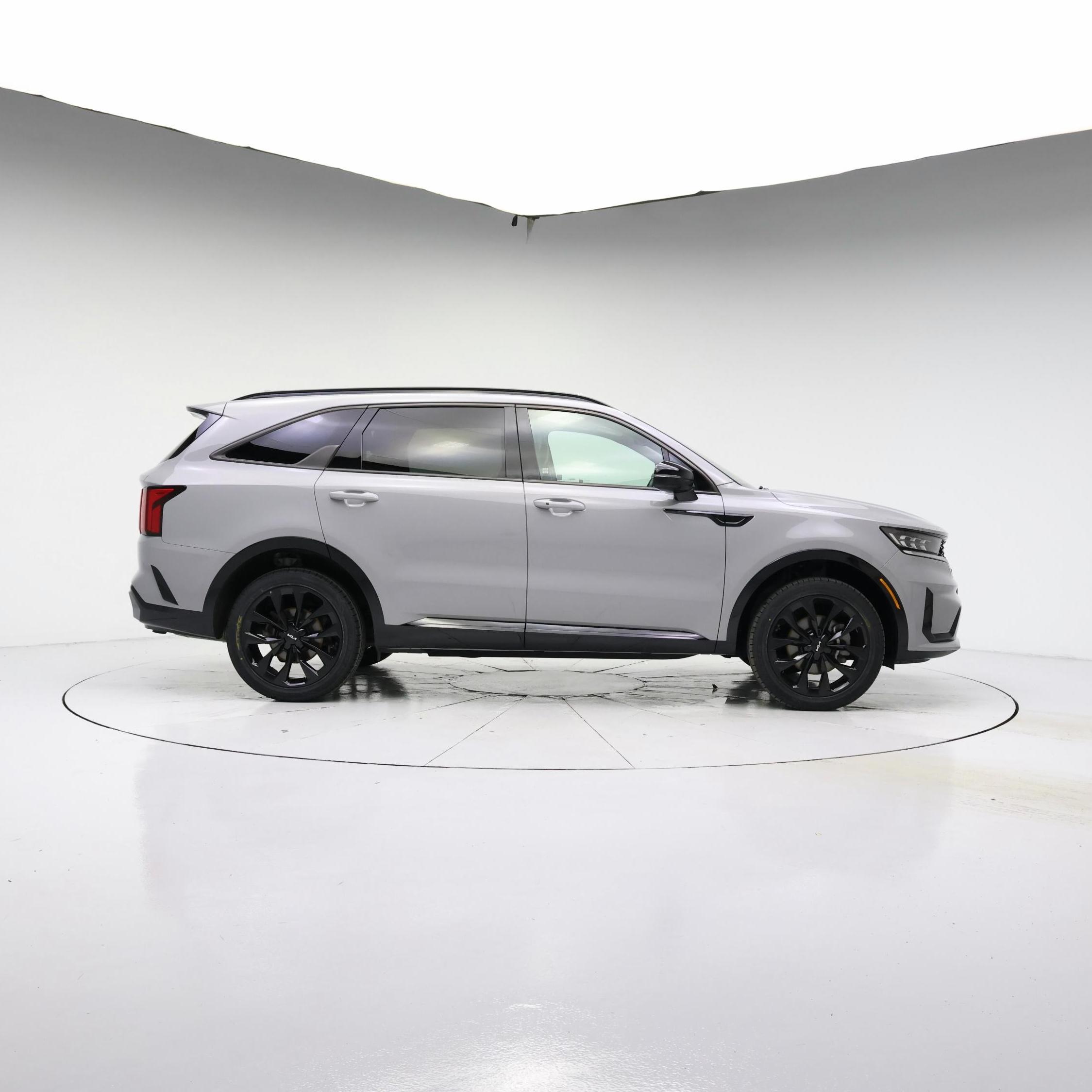 Thumbnail: 2023 Kia Sorento - 7