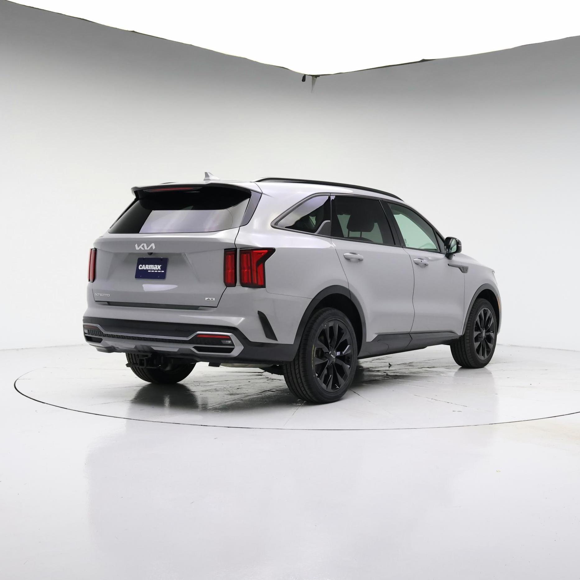 Thumbnail: 2023 Kia Sorento - 8