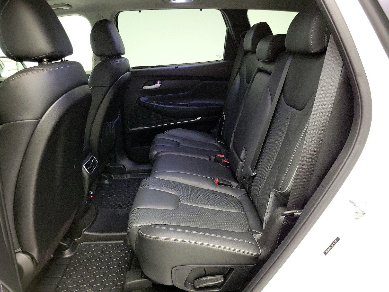 2023 Hyundai Santa Fe Limited - Photo 22