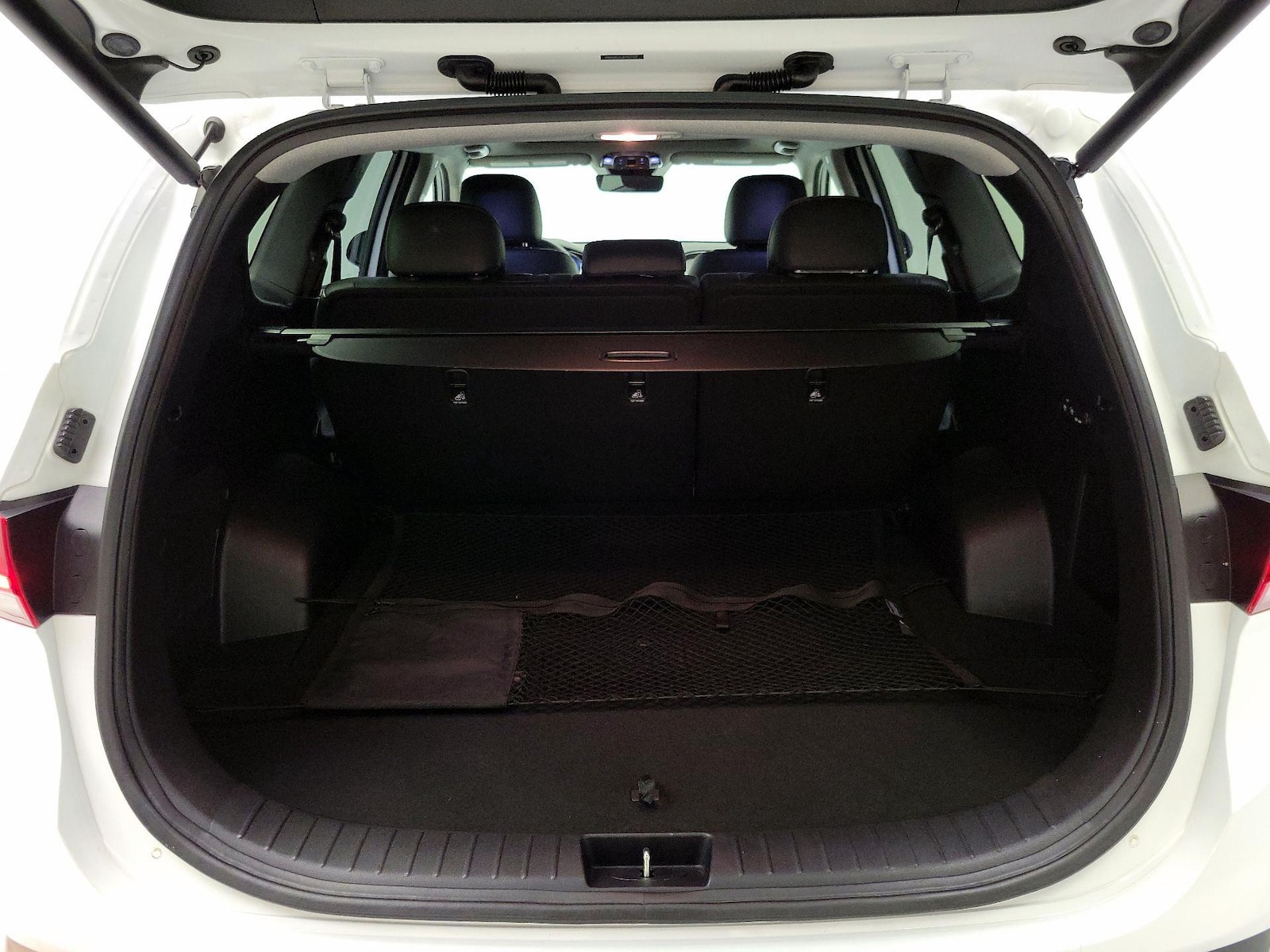 2023 Hyundai Santa Fe Limited - Photo 23