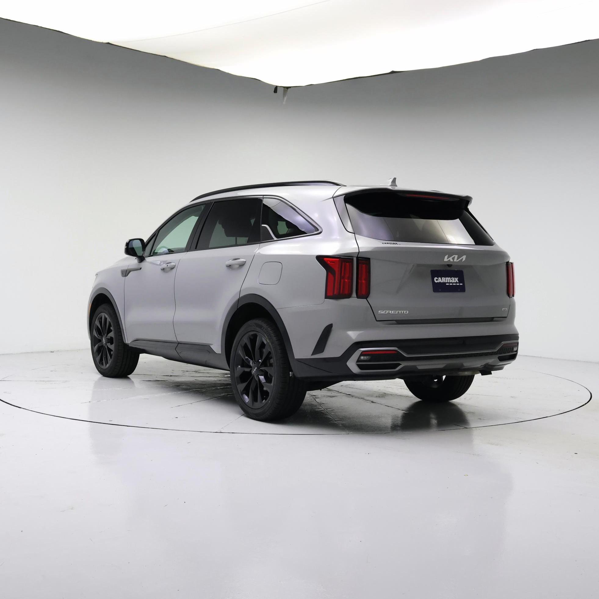 Thumbnail: 2023 Kia Sorento - 2