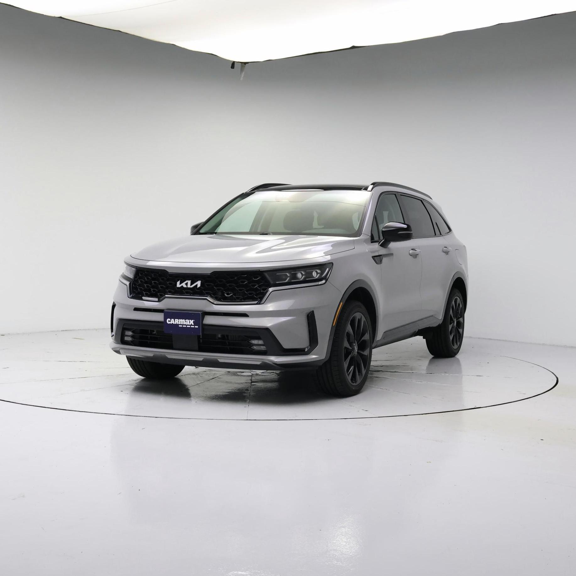 Thumbnail: 2023 Kia Sorento - 4