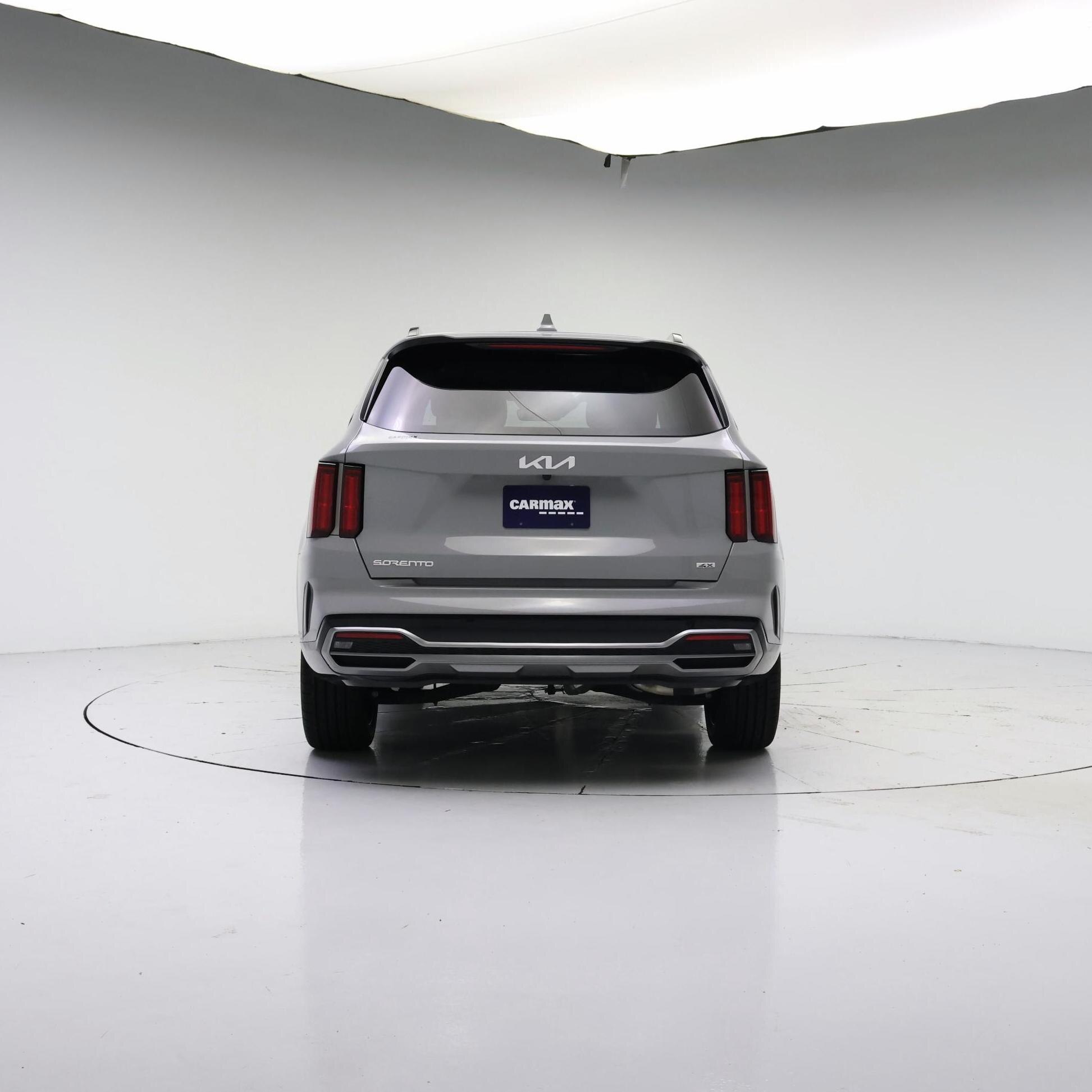 Thumbnail: 2023 Kia Sorento - 6
