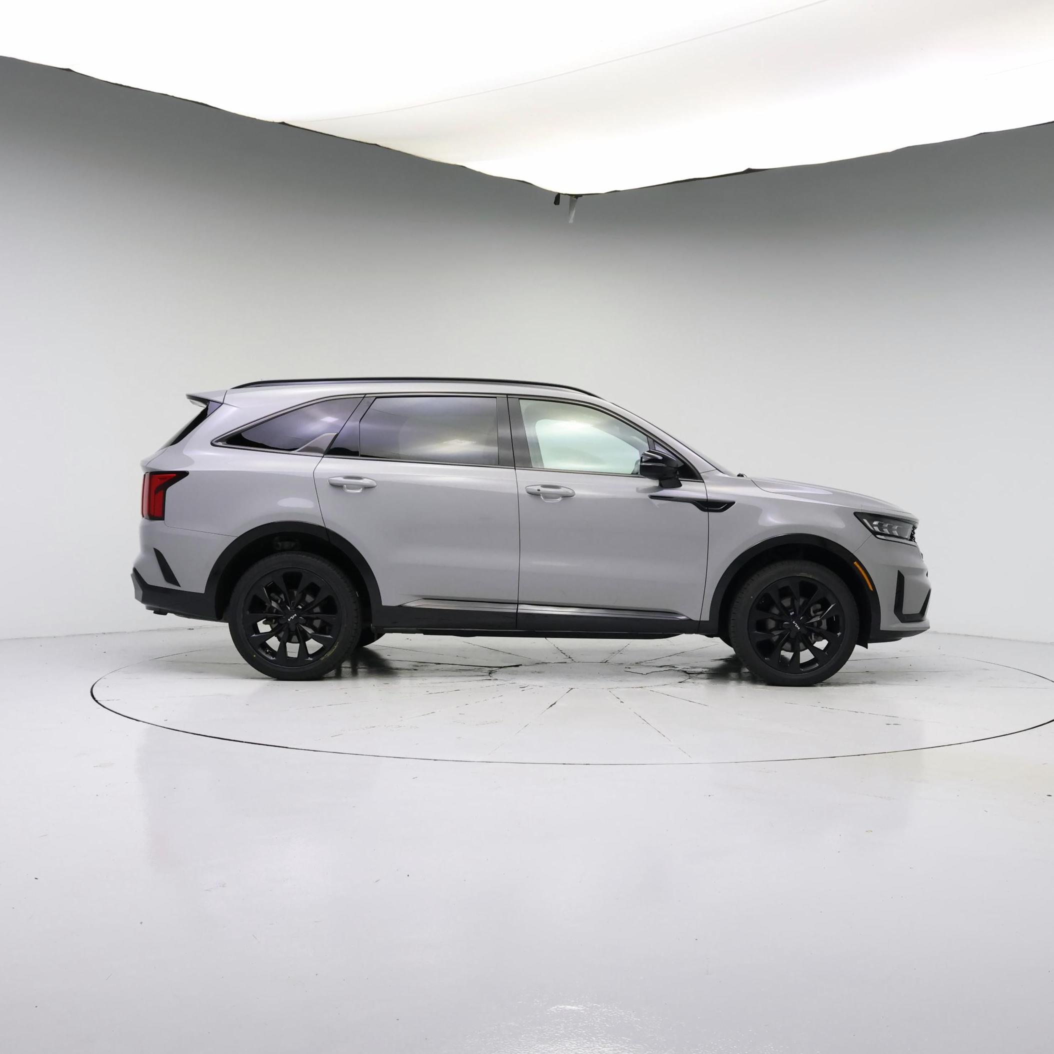 Thumbnail: 2023 Kia Sorento - 7