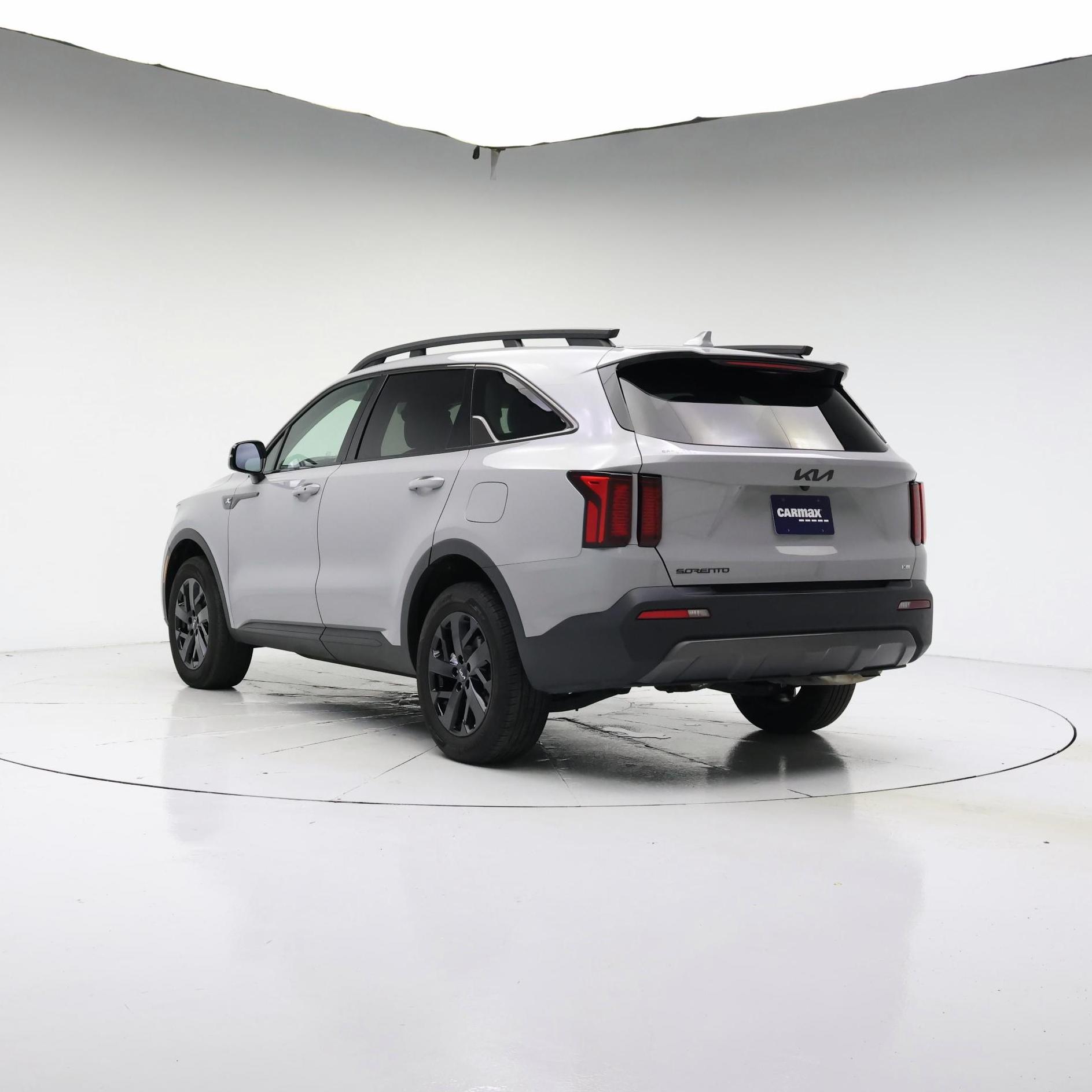 Thumbnail: 2023 Kia Sorento - 2