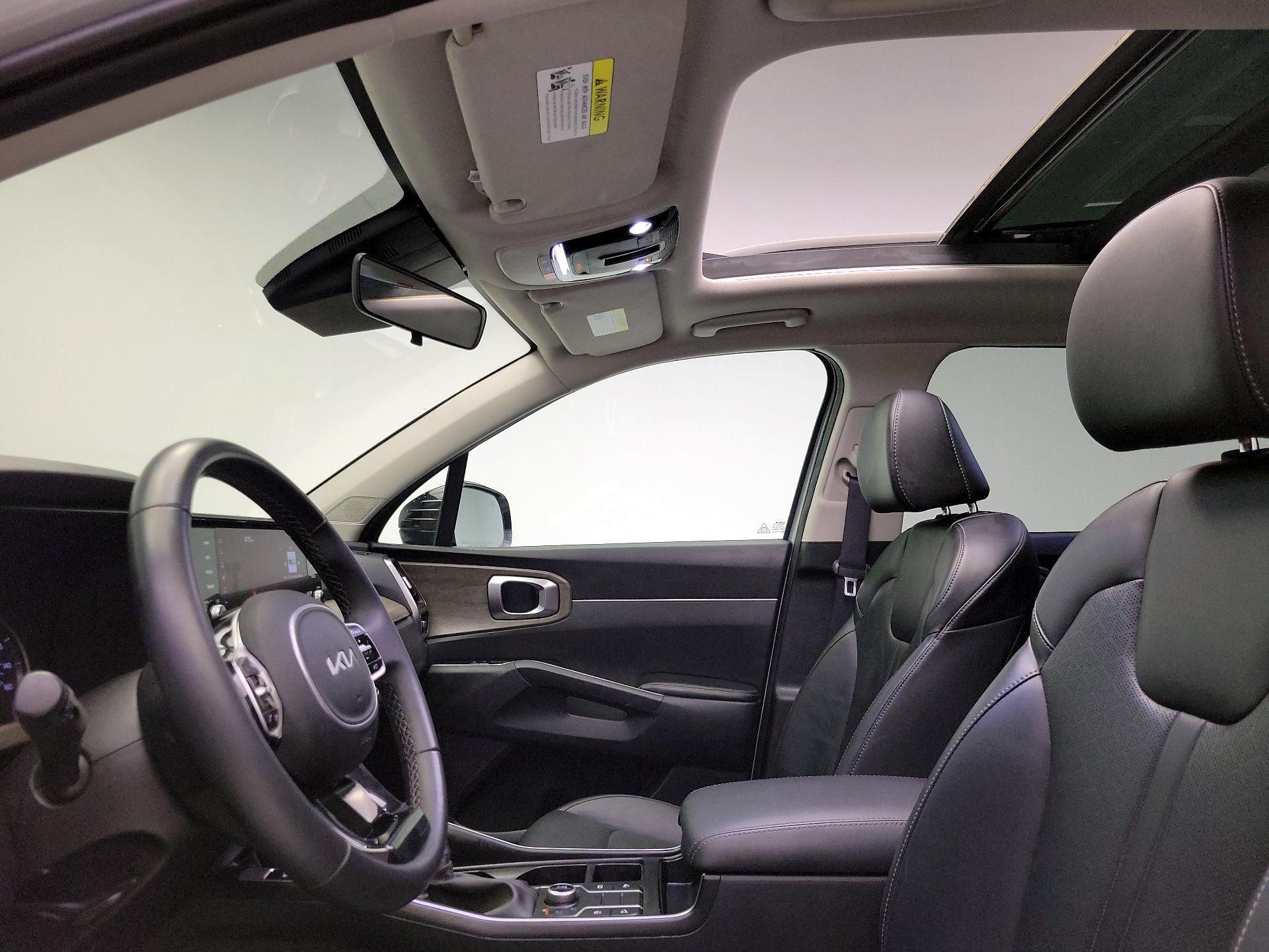 Thumbnail: 2023 Kia Sorento - 19