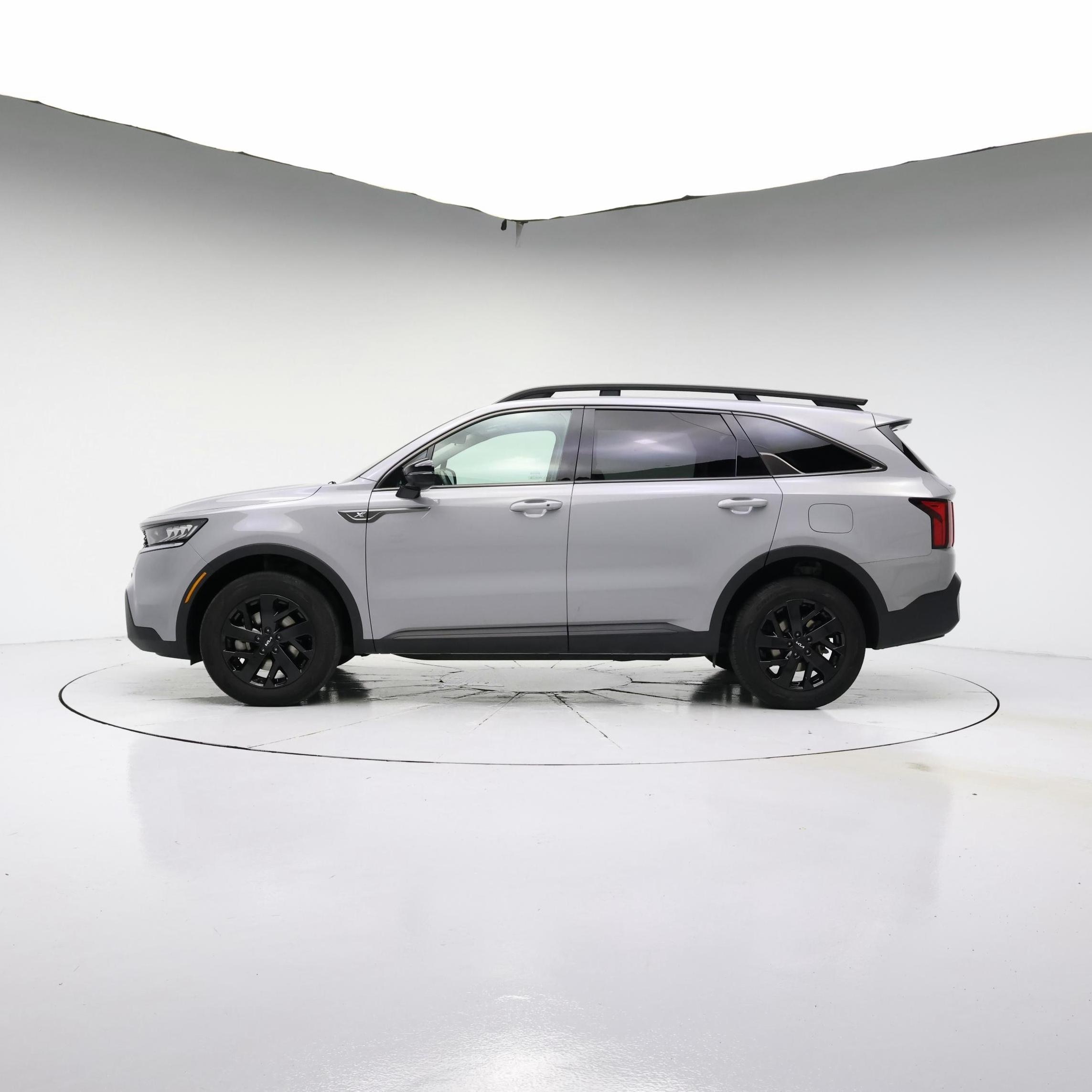 Thumbnail: 2023 Kia Sorento - 3