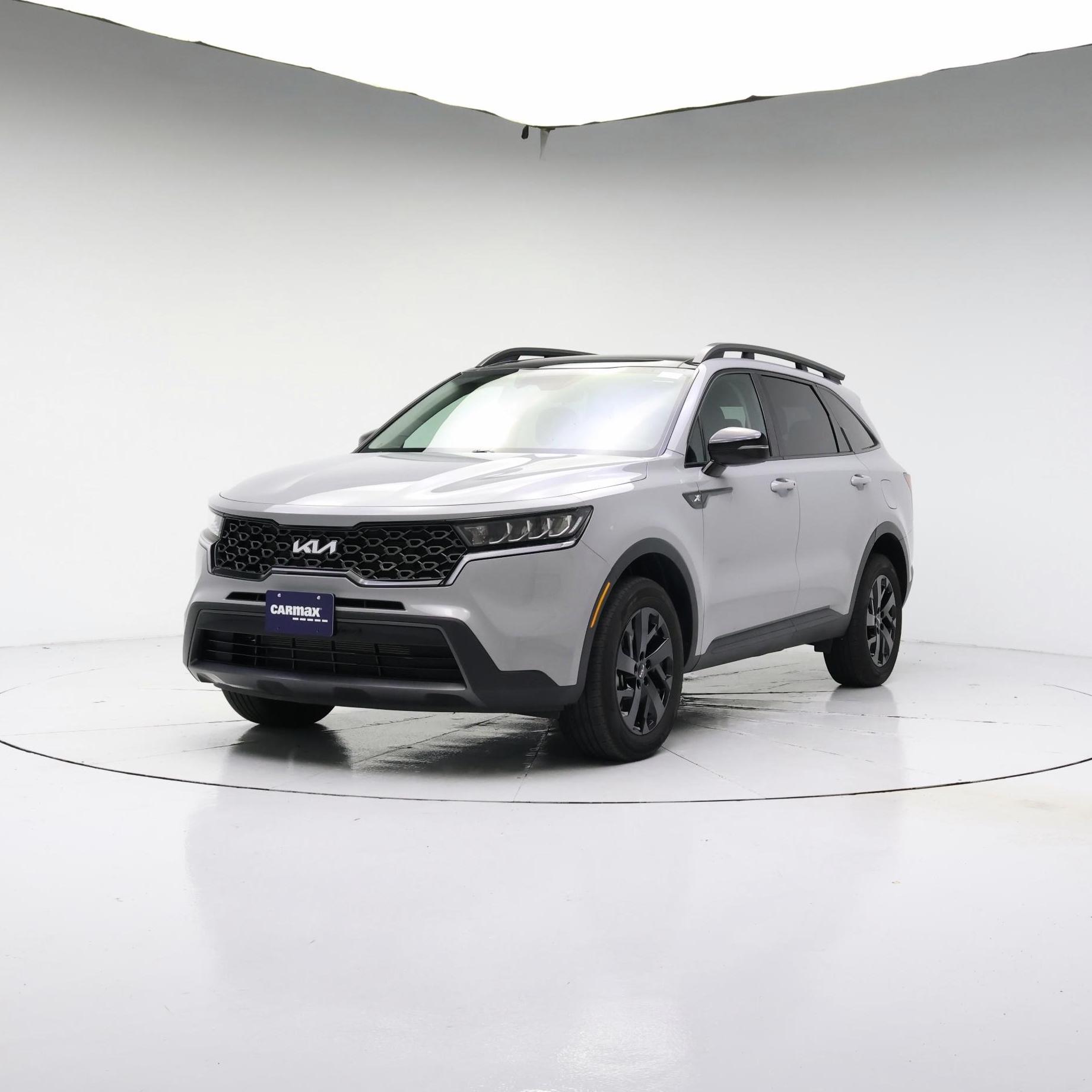 Thumbnail: 2023 Kia Sorento - 4