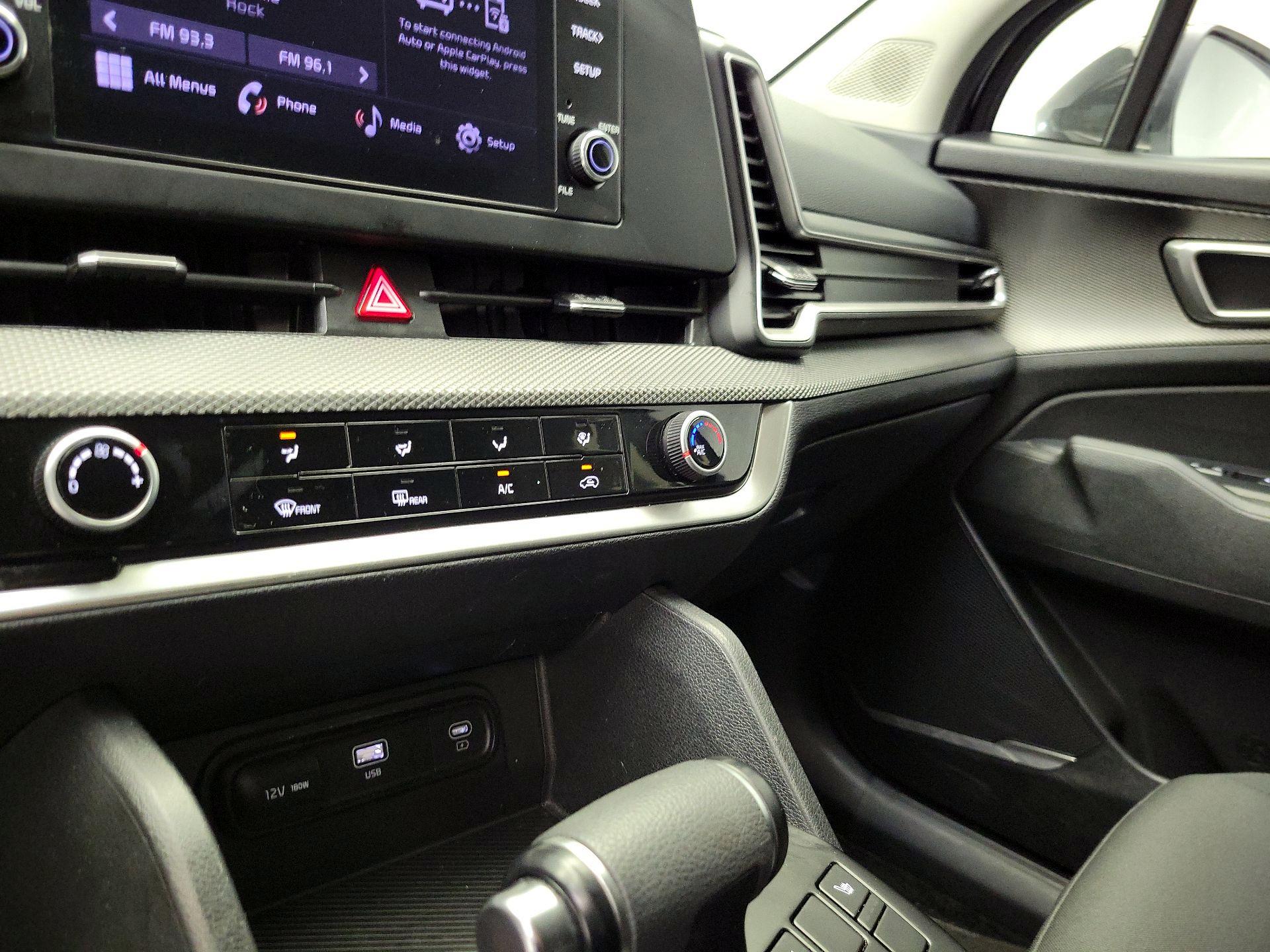 Thumbnail: 2023 Kia Sportage - 16