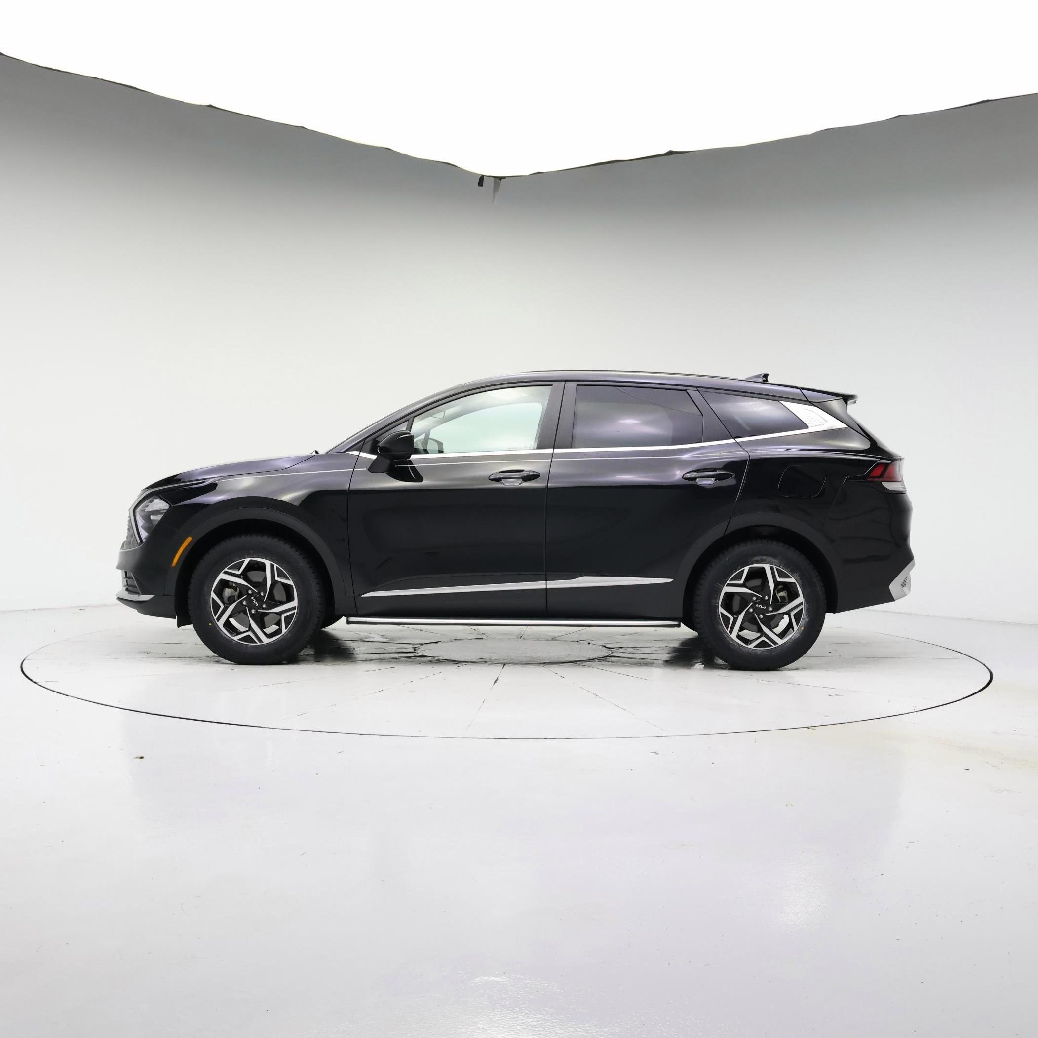 Thumbnail: 2023 Kia Sportage - 3