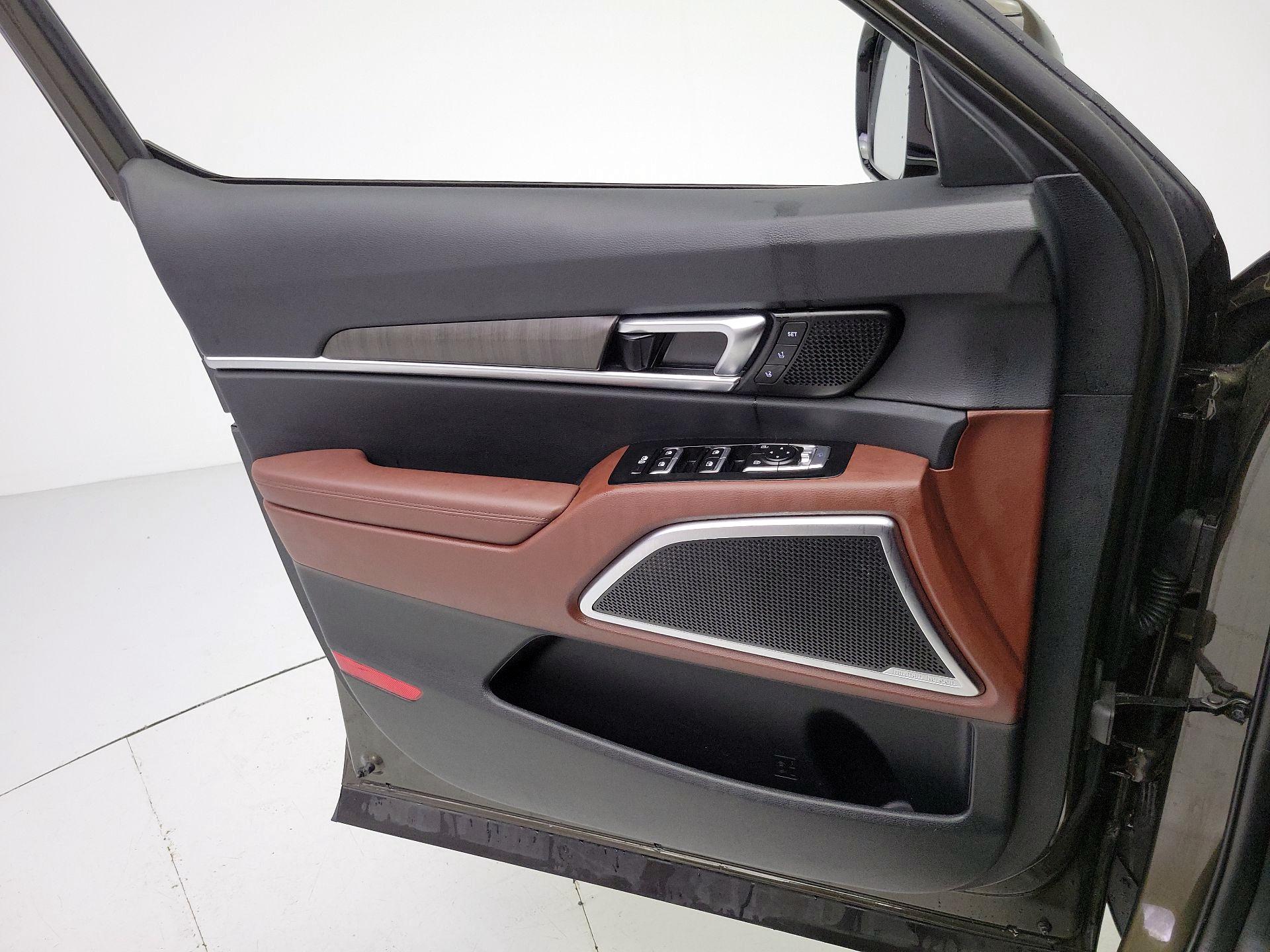 Thumbnail: 2023 Kia Telluride - 12