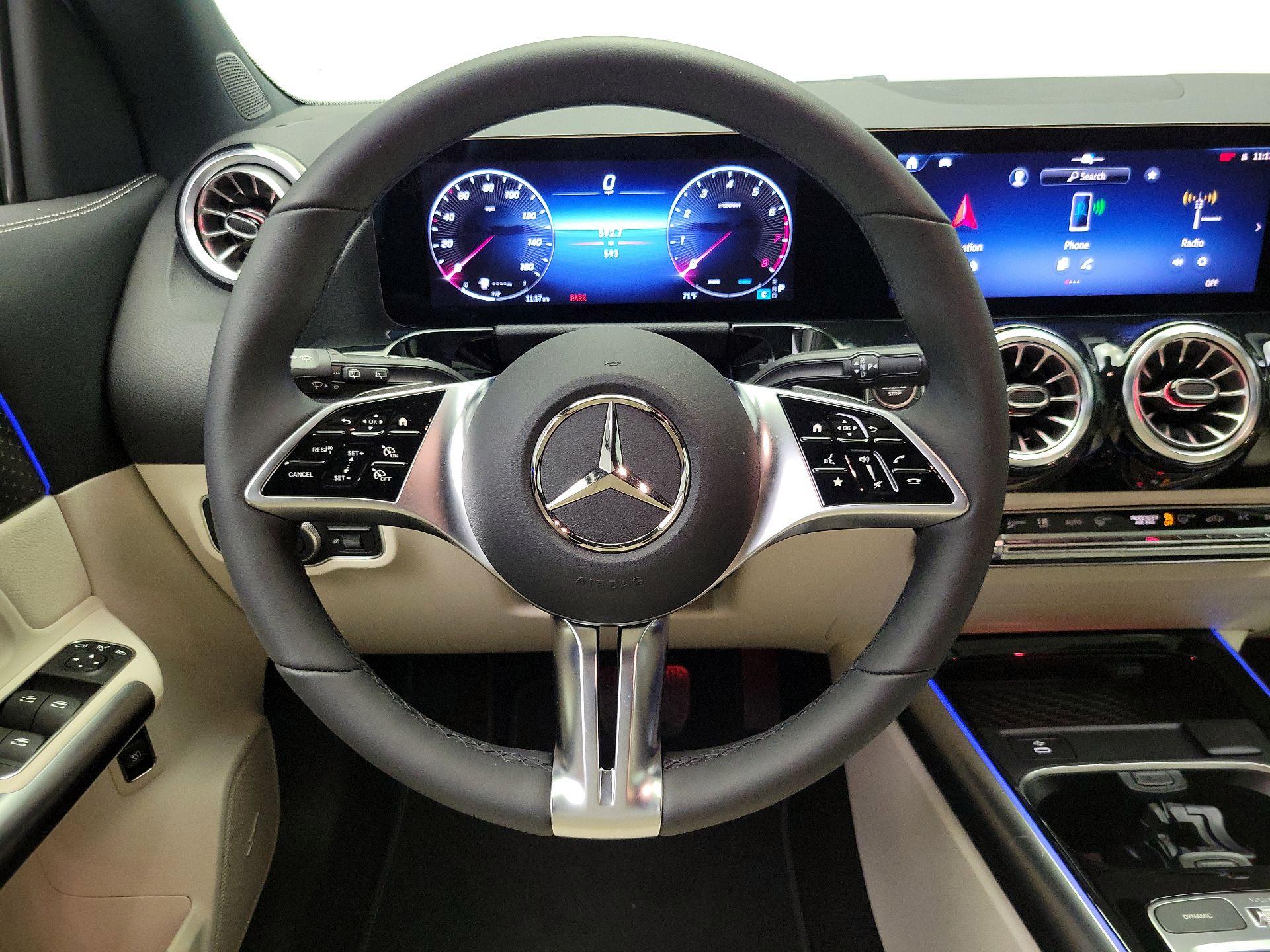 Thumbnail: 2025 Mercedes-Benz GLA - 10