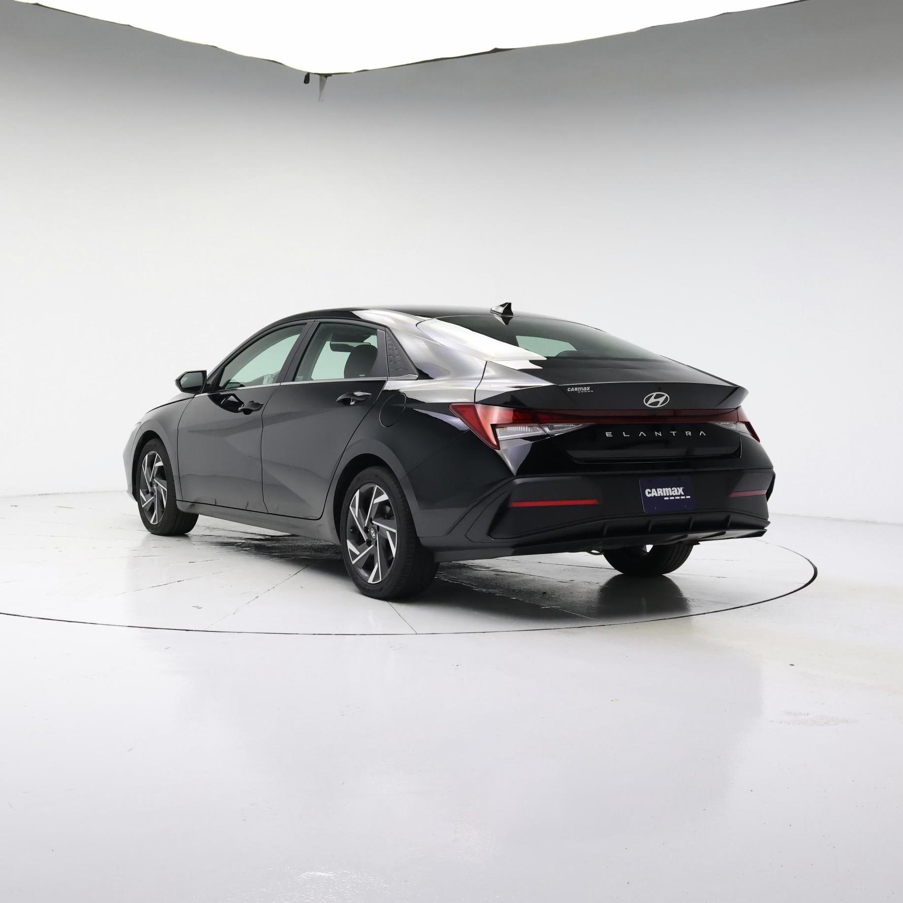 Thumbnail: 2025 Hyundai Elantra - 2
