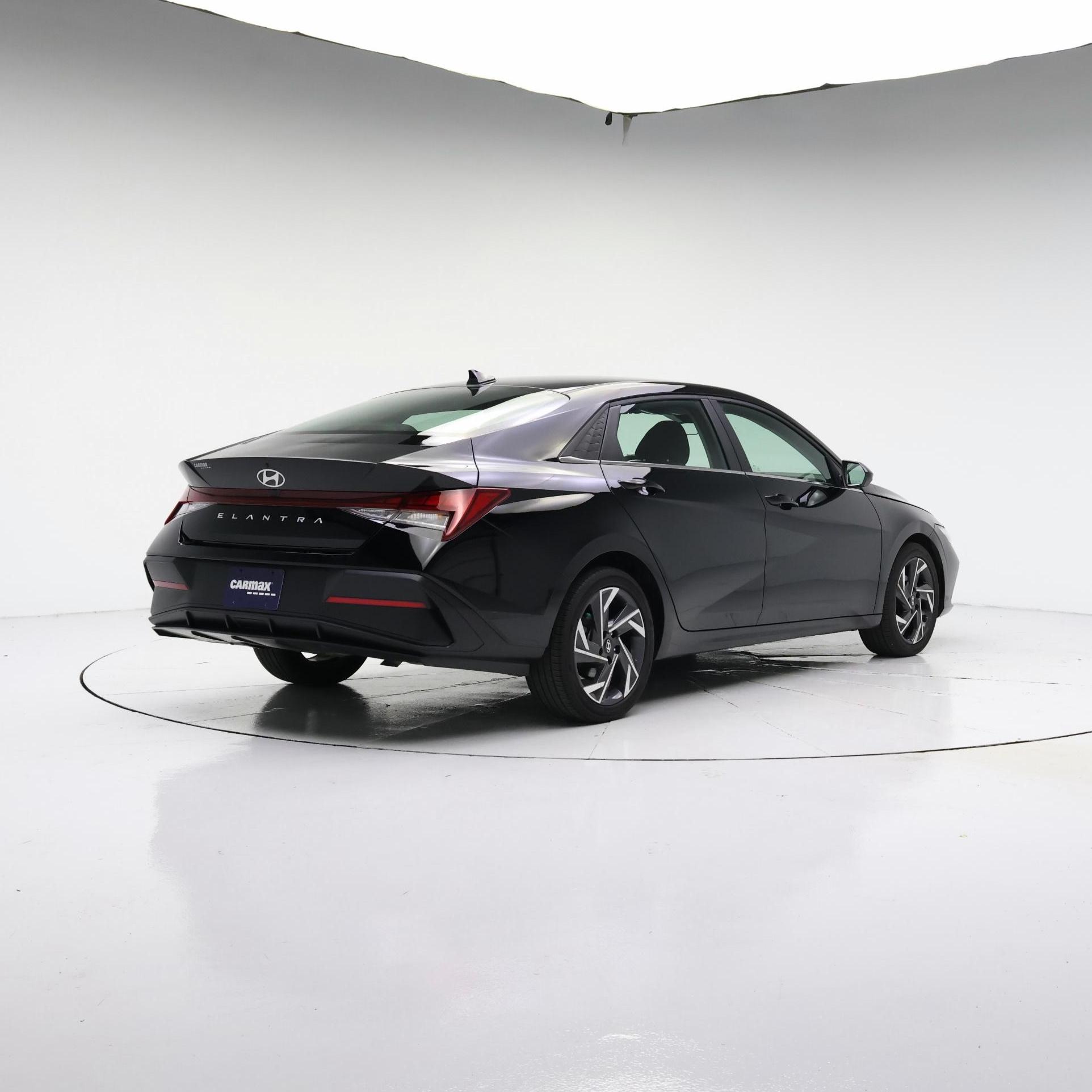 Thumbnail: 2025 Hyundai Elantra - 8