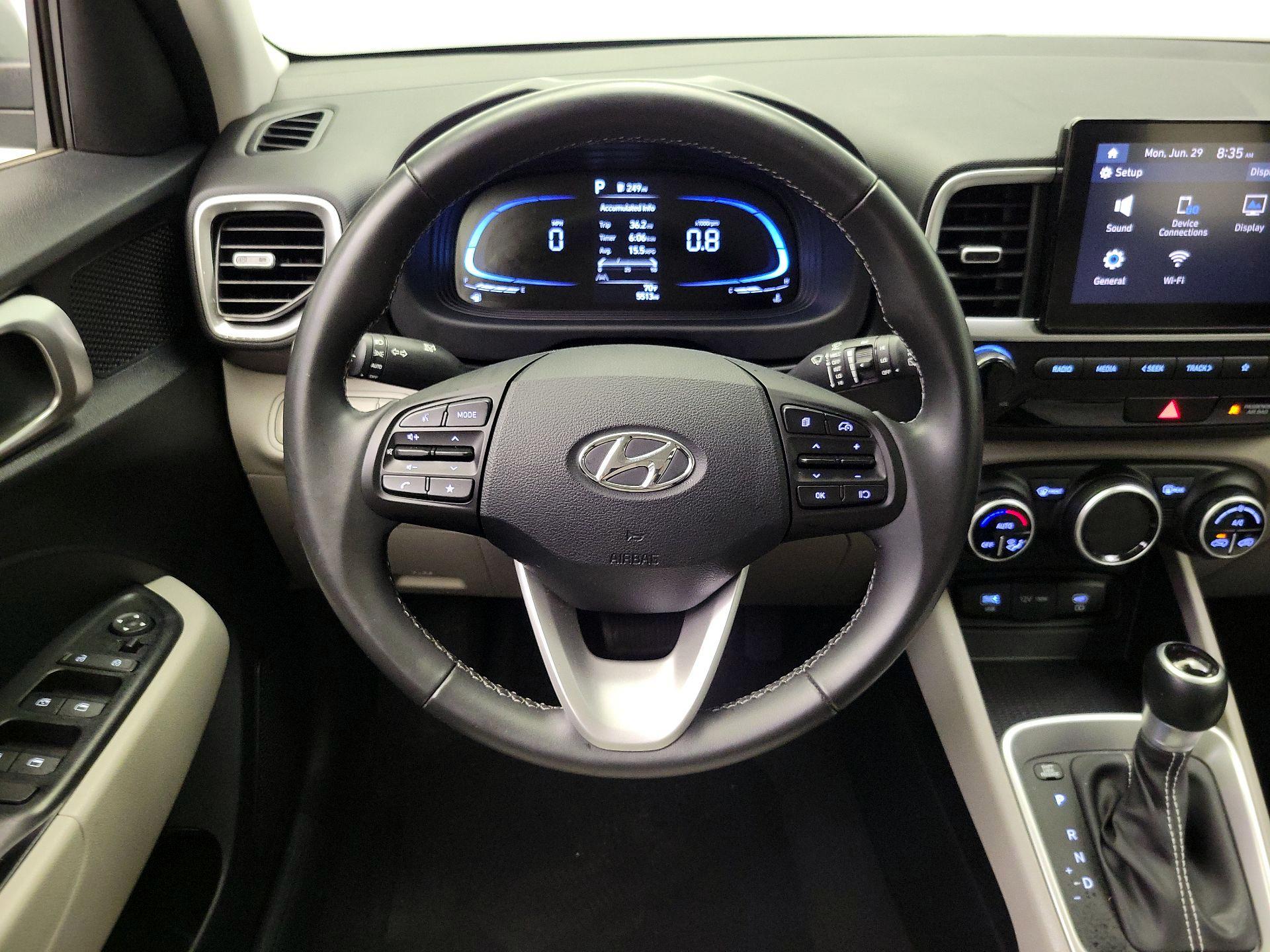 Thumbnail: 2025 Hyundai Venue - 10
