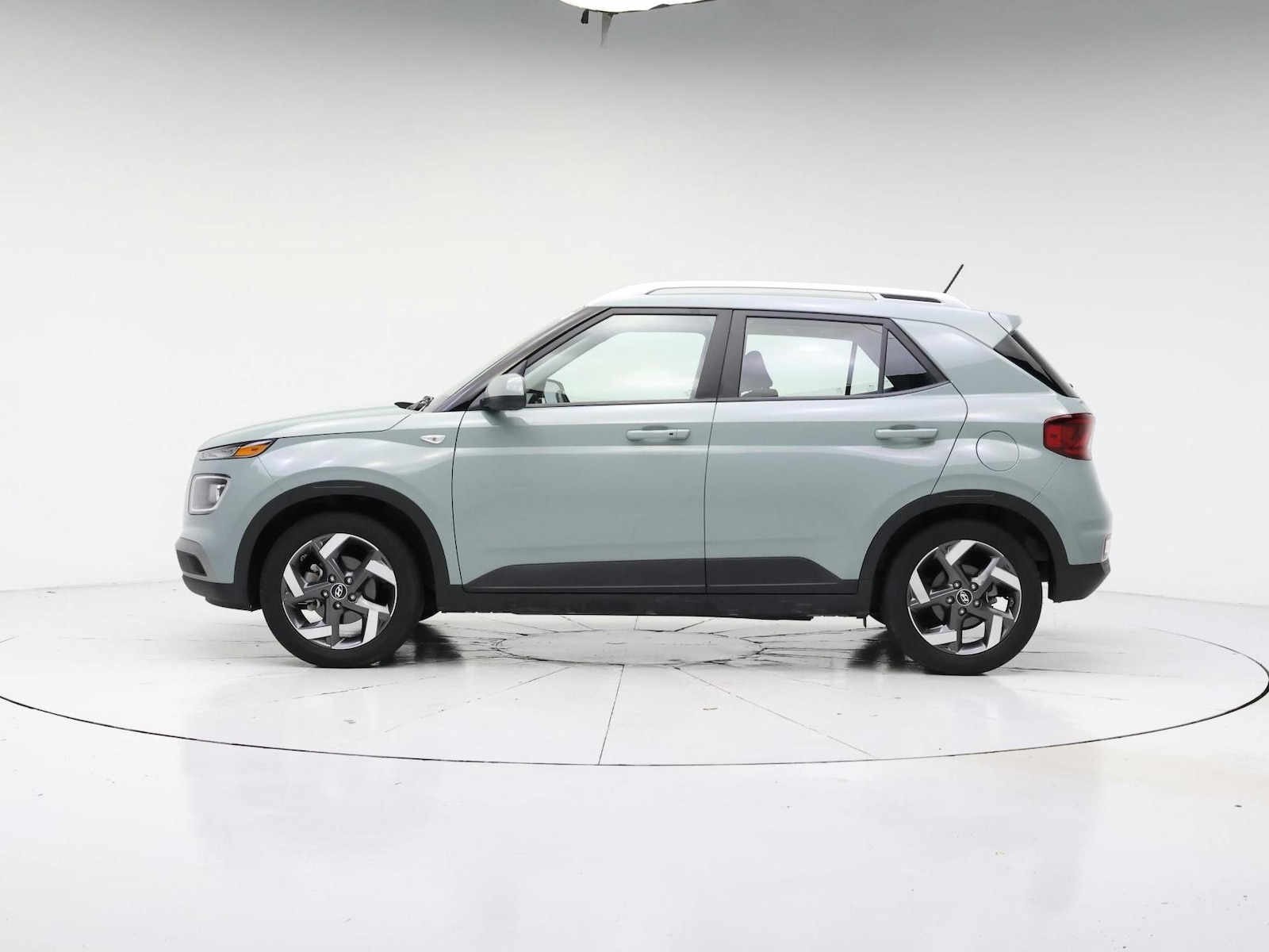 2025 Hyundai Venue SEL - Photo 4