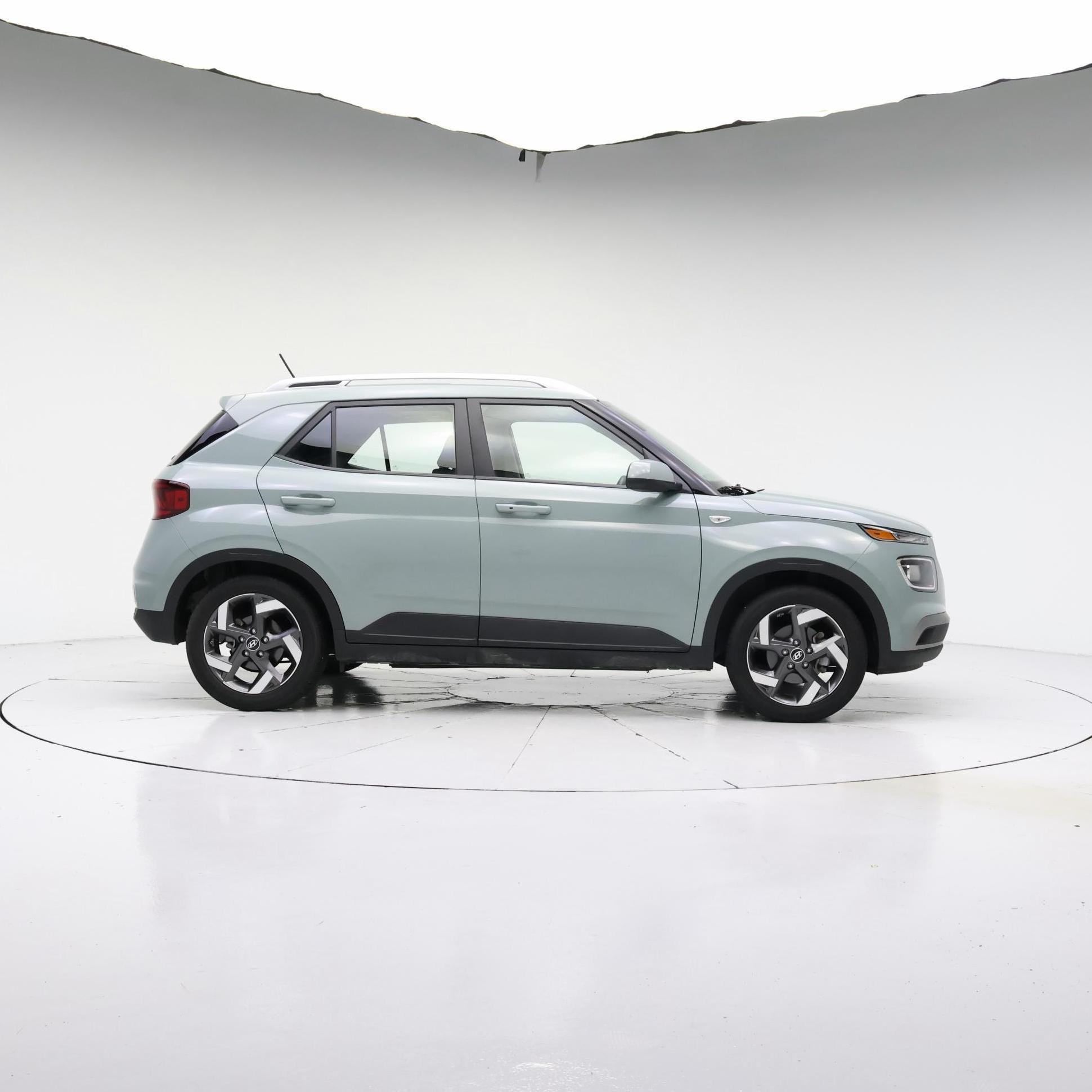 Thumbnail: 2025 Hyundai Venue - 7