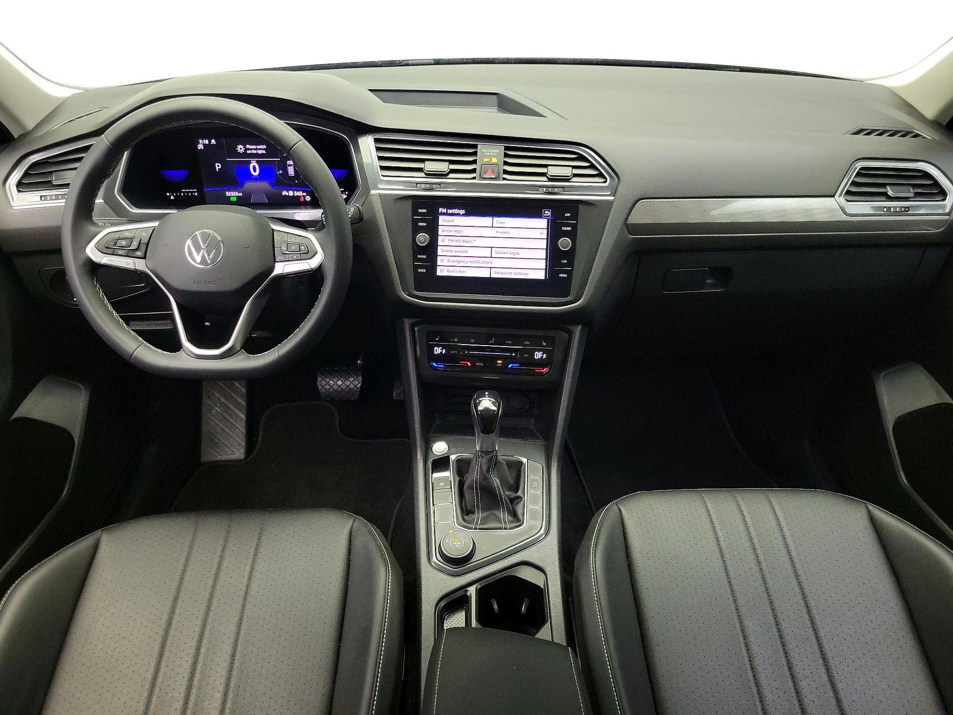 Thumbnail: 2023 Volkswagen Tiguan - 9
