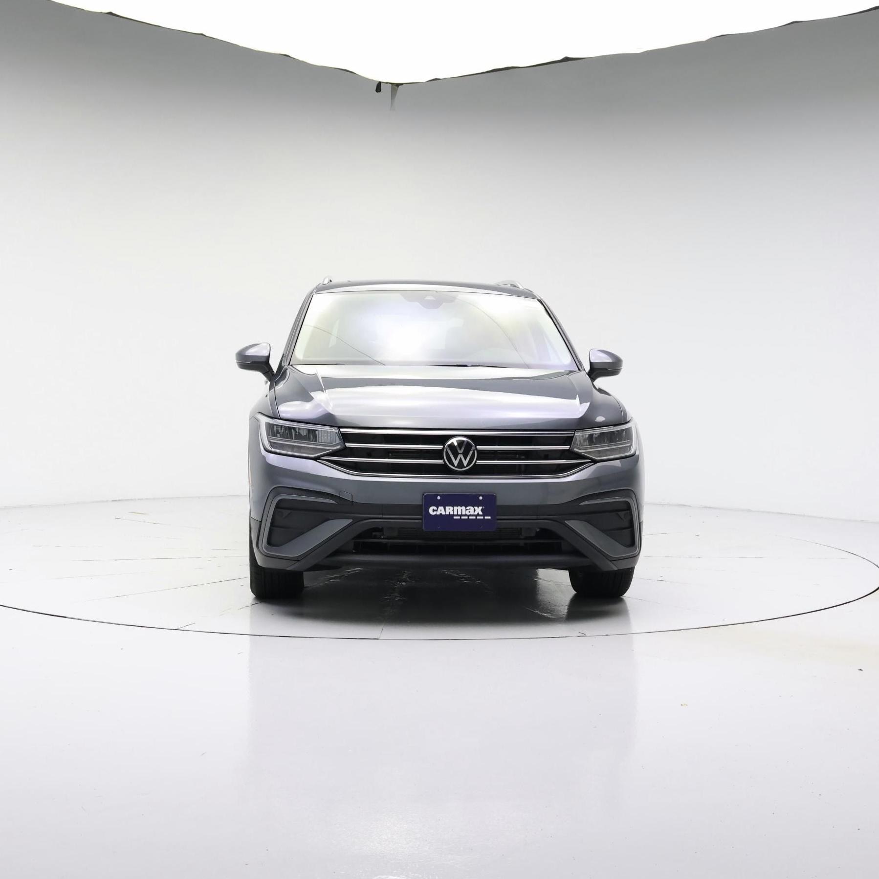 Thumbnail: 2023 Volkswagen Tiguan - 5