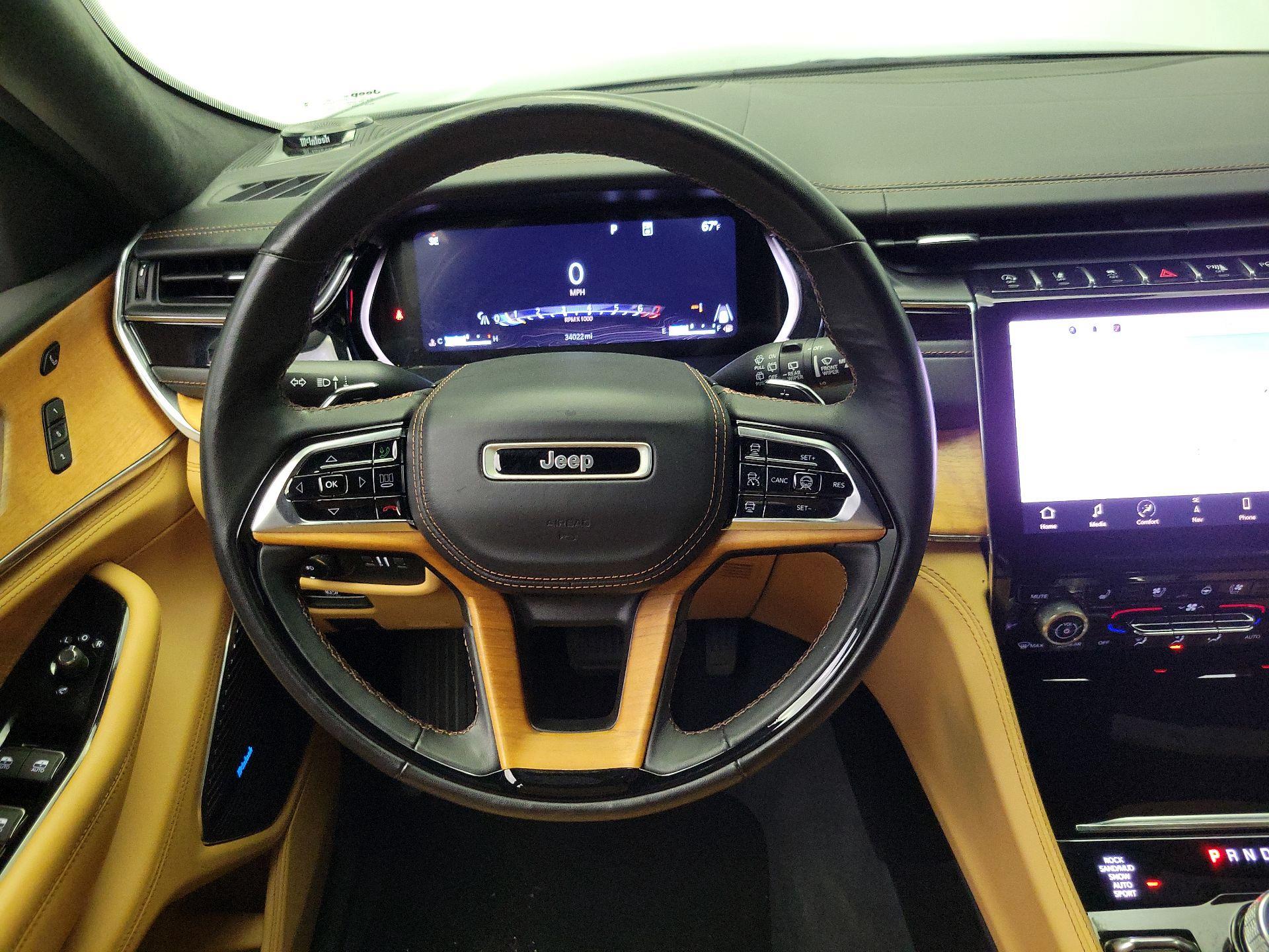 Thumbnail: 2023 Jeep Grand Cherokee - 10